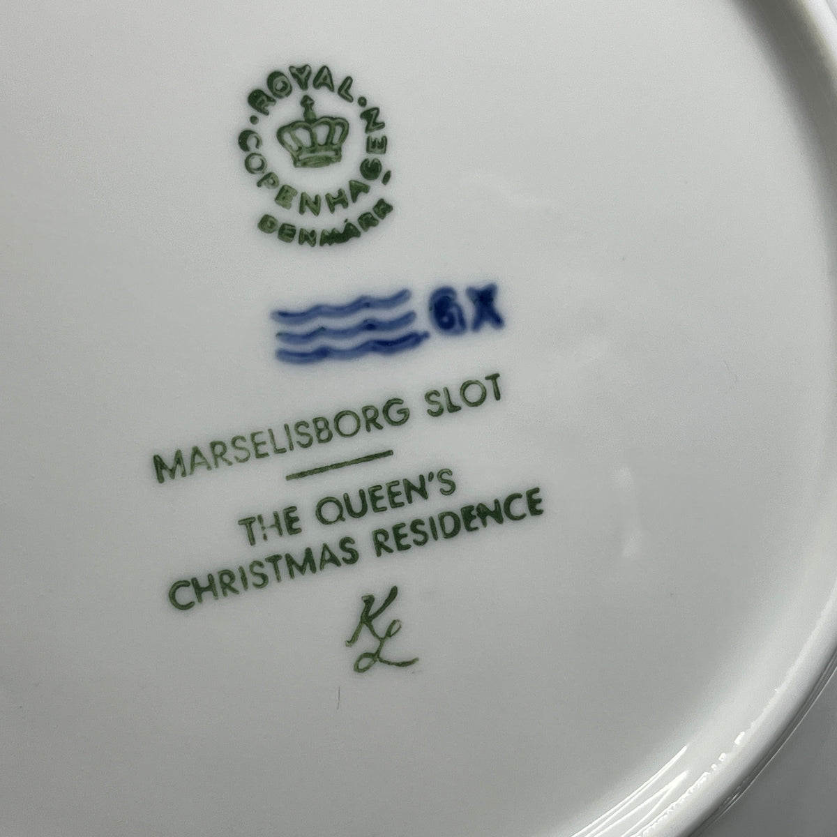 Royal Copenhagen Christmas plate 1975
