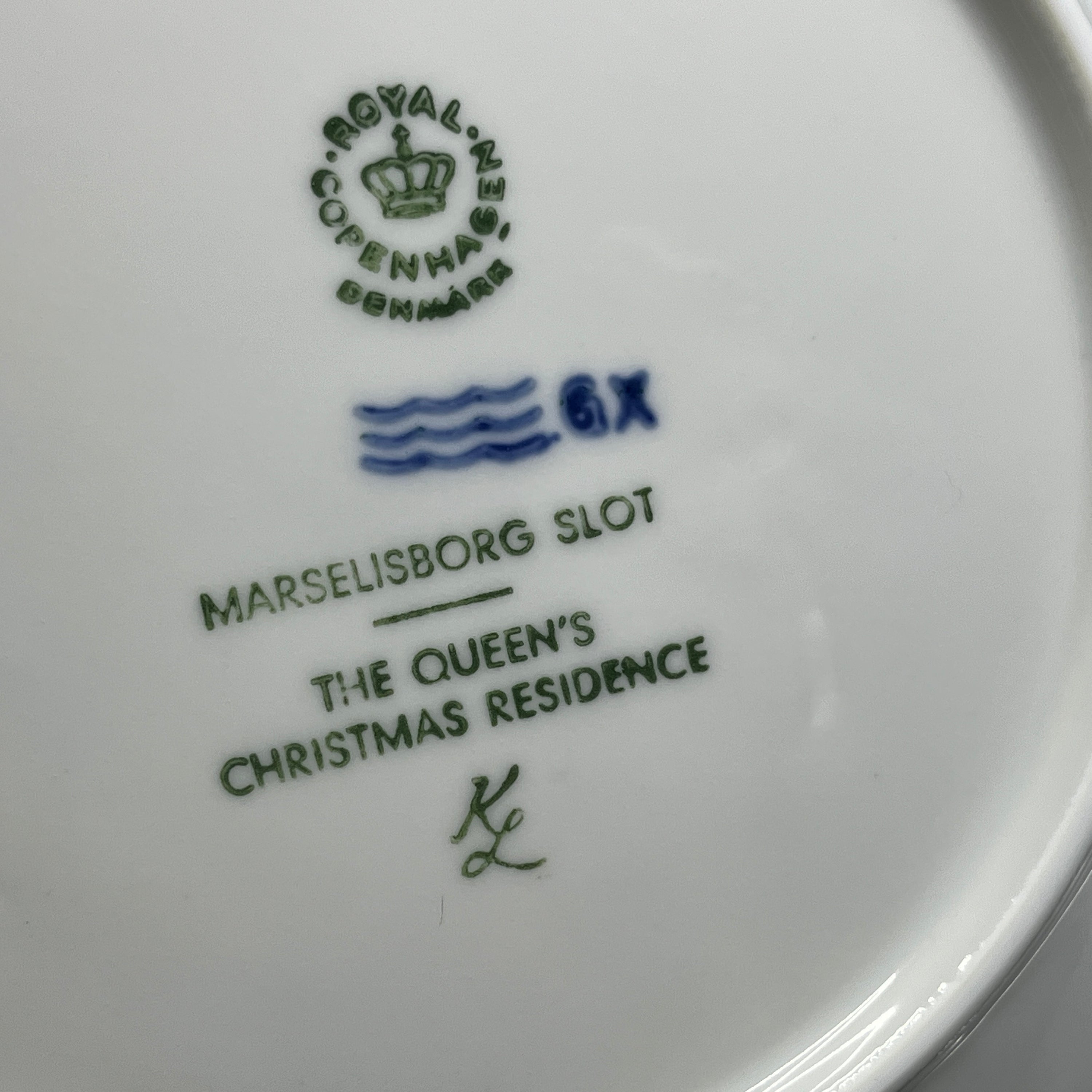 Royal Copenhagen Christmas plate 1975