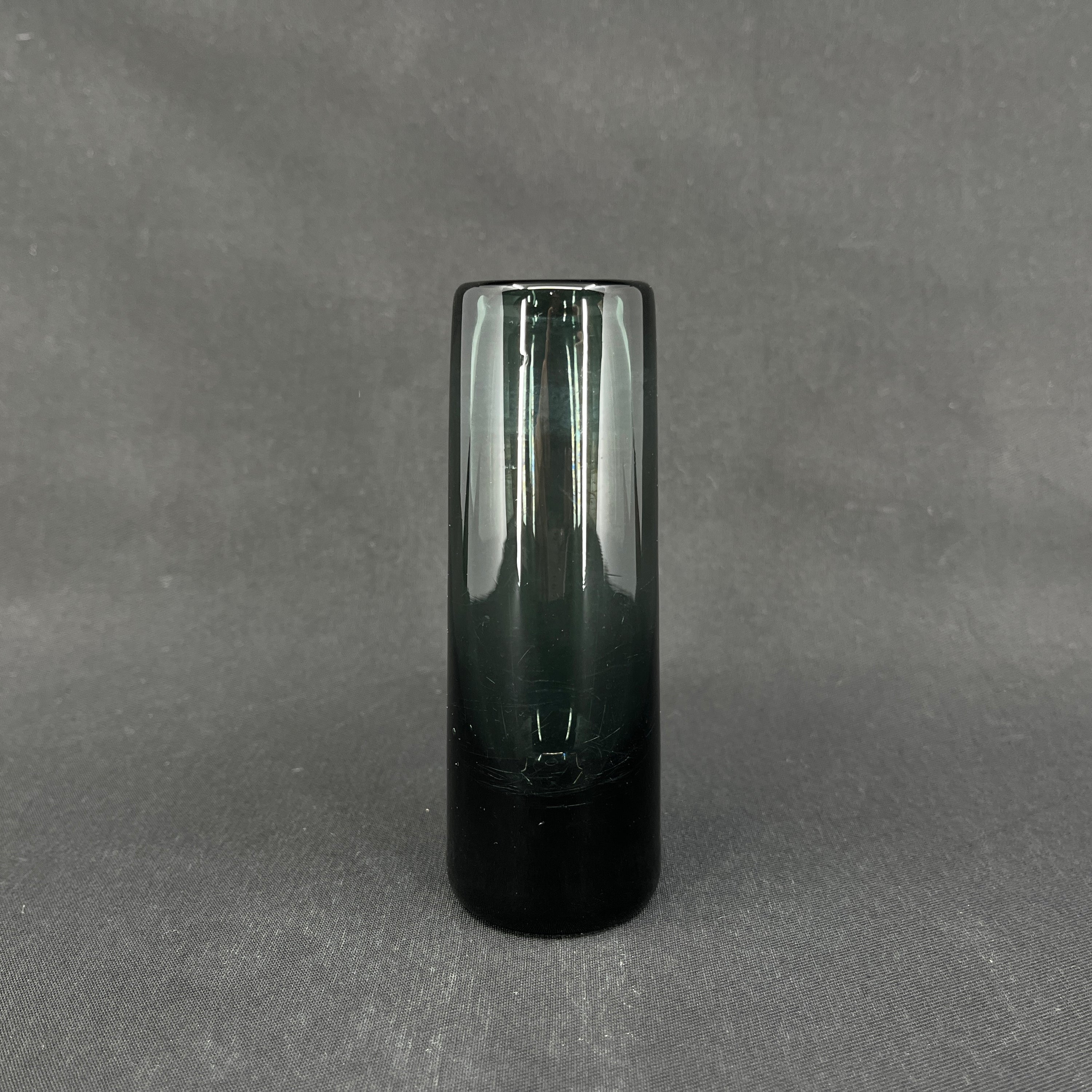Sjælden Holmegaard cylinder vase, 12 cm.
