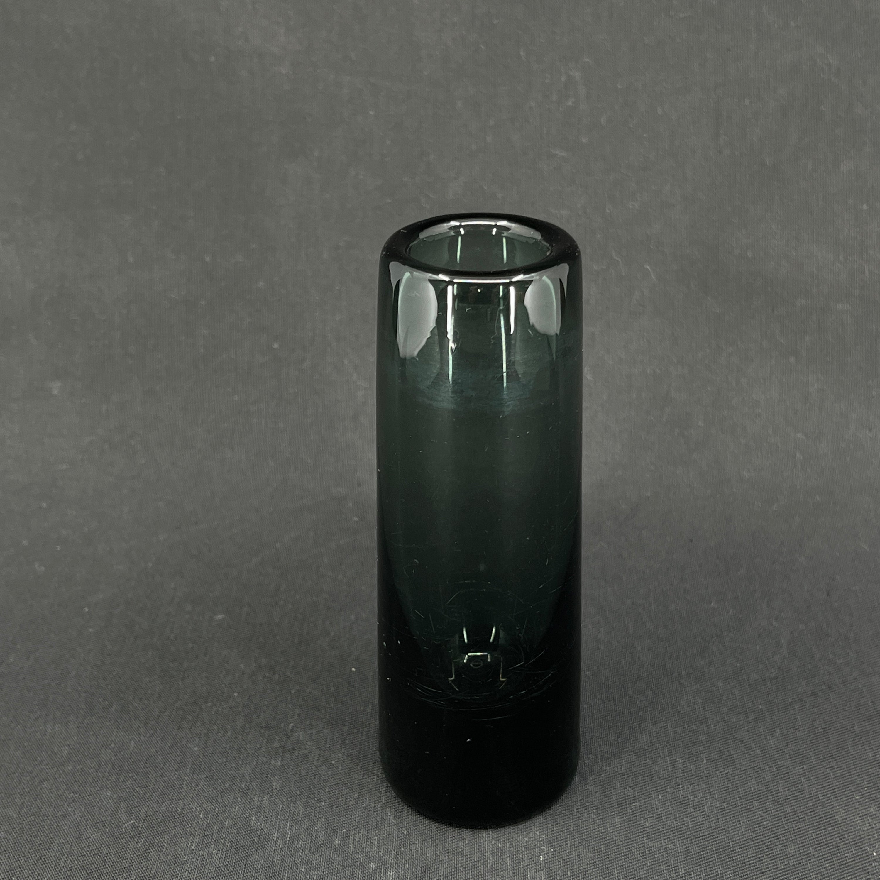 Sjælden Holmegaard cylinder vase, 12 cm.