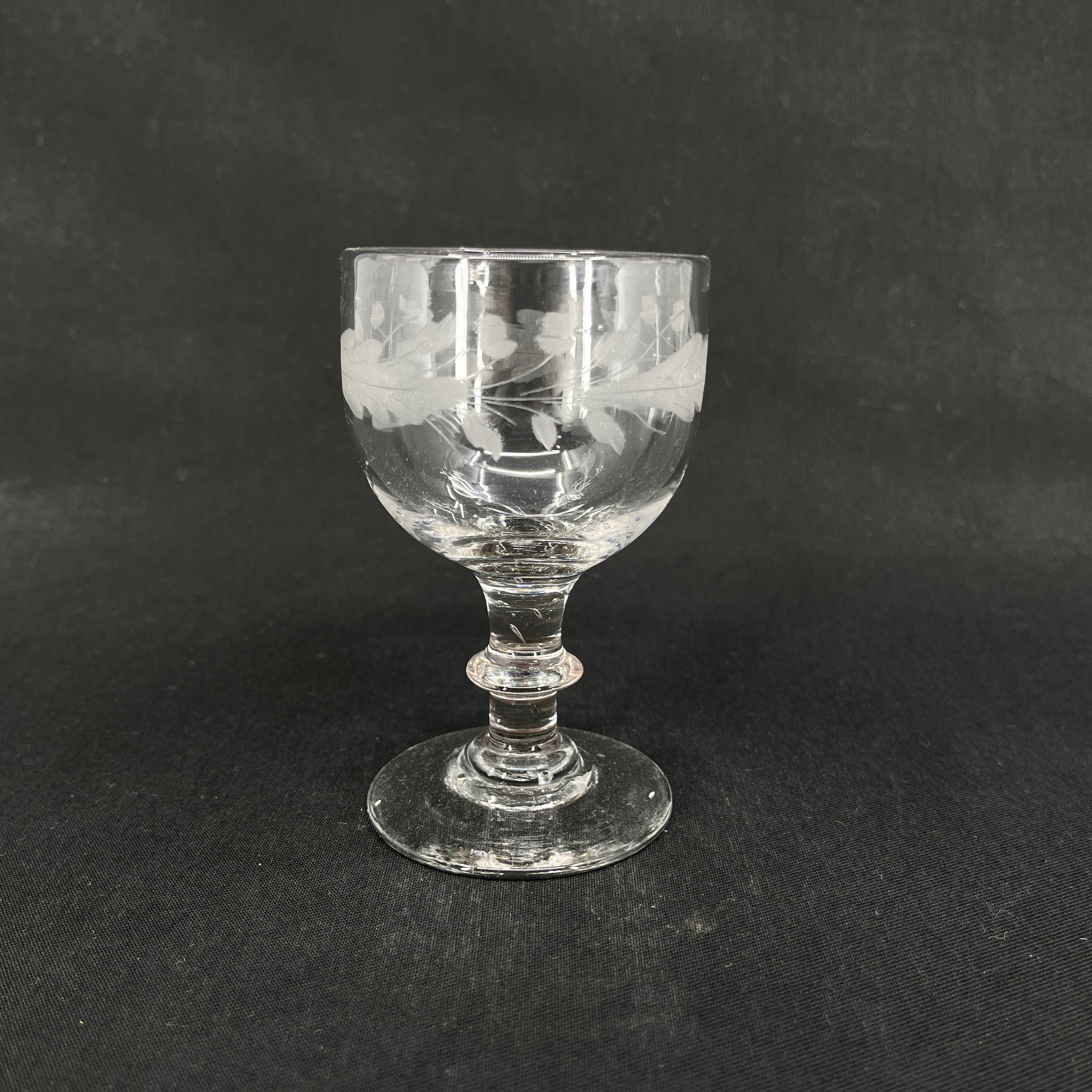 Tysk egeløvsglas fra 1880’erne