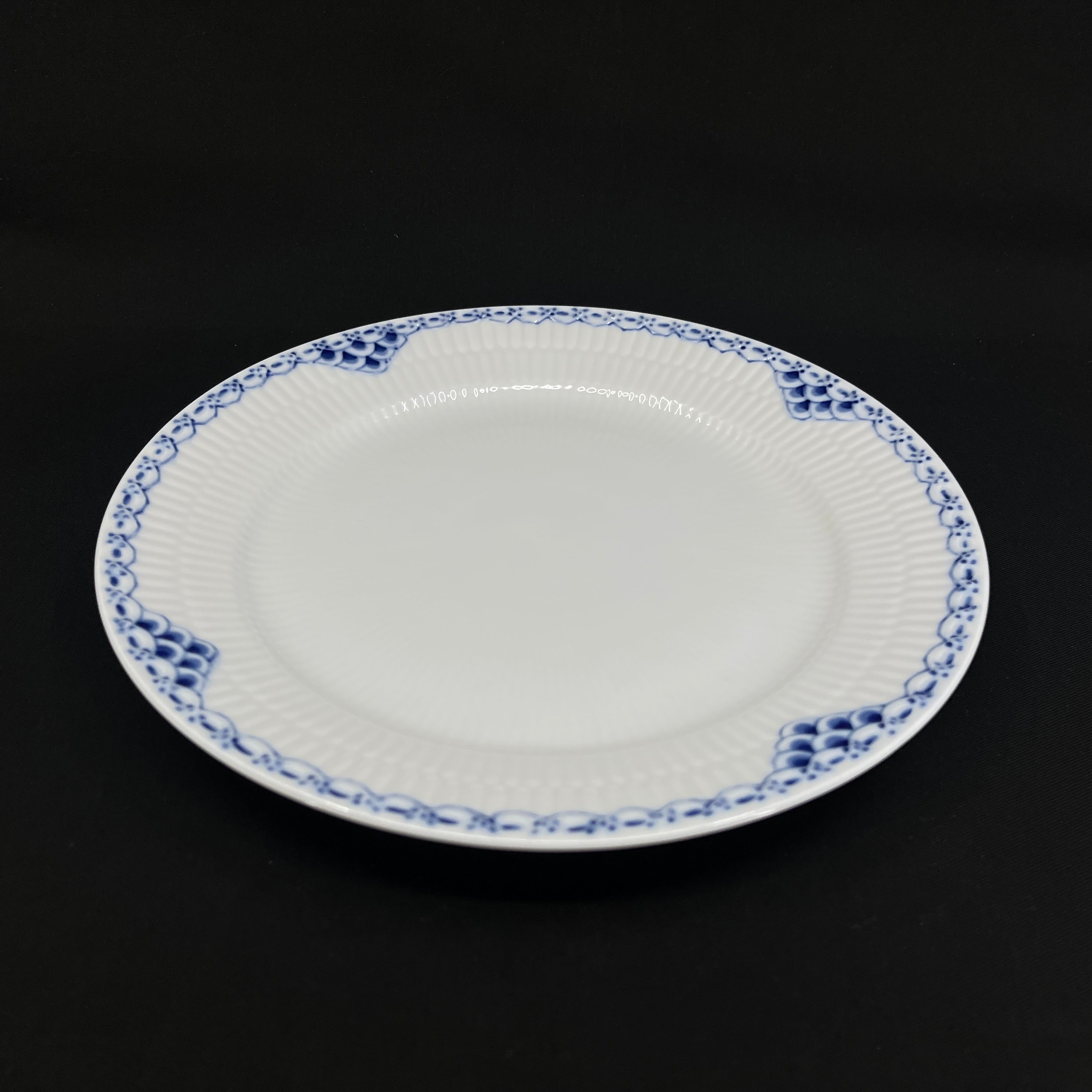 Princess dinner plate from Royal Copenhagen, 24,5 cm.