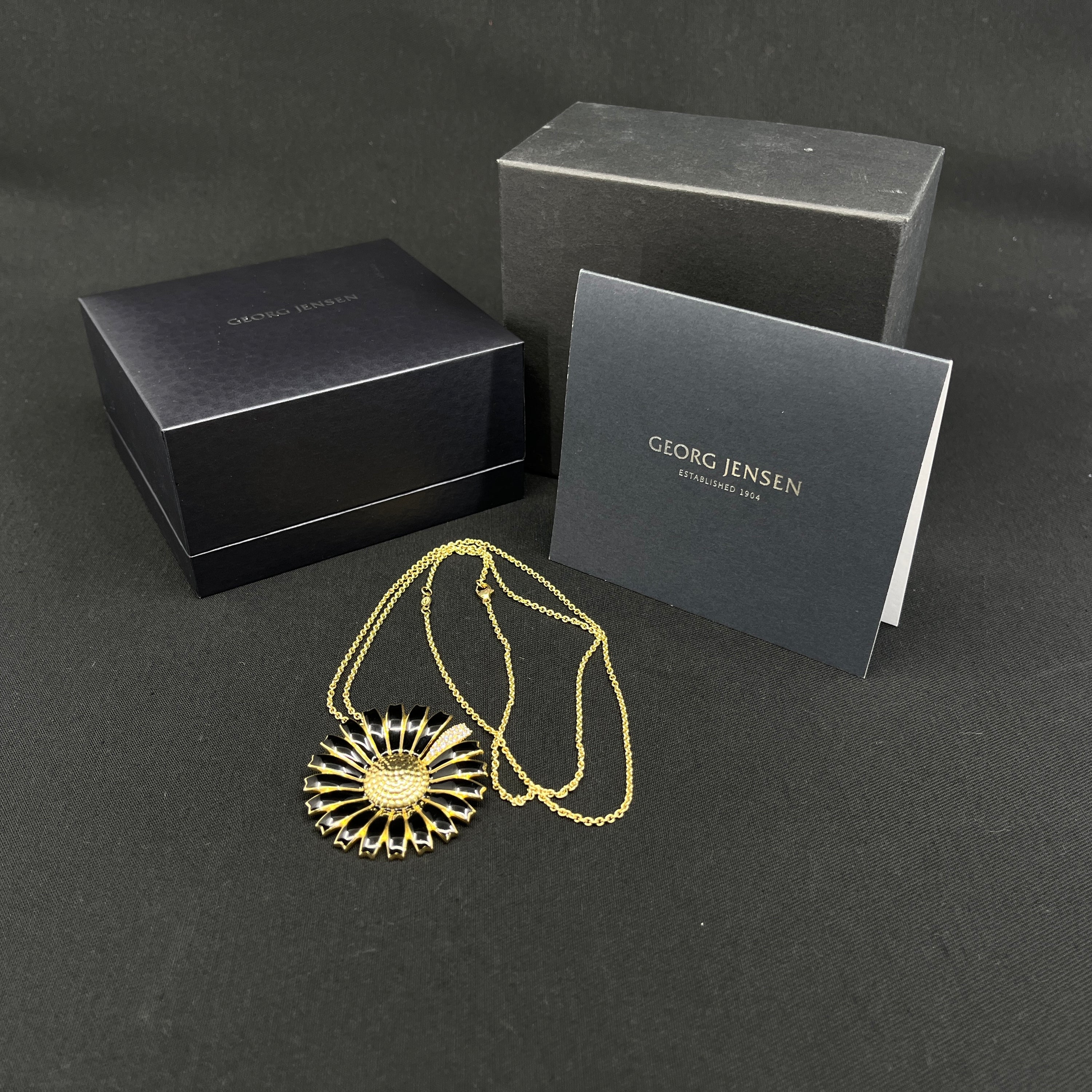 Sort Georg Jensen Daisy - 18 karat guld og diamanter