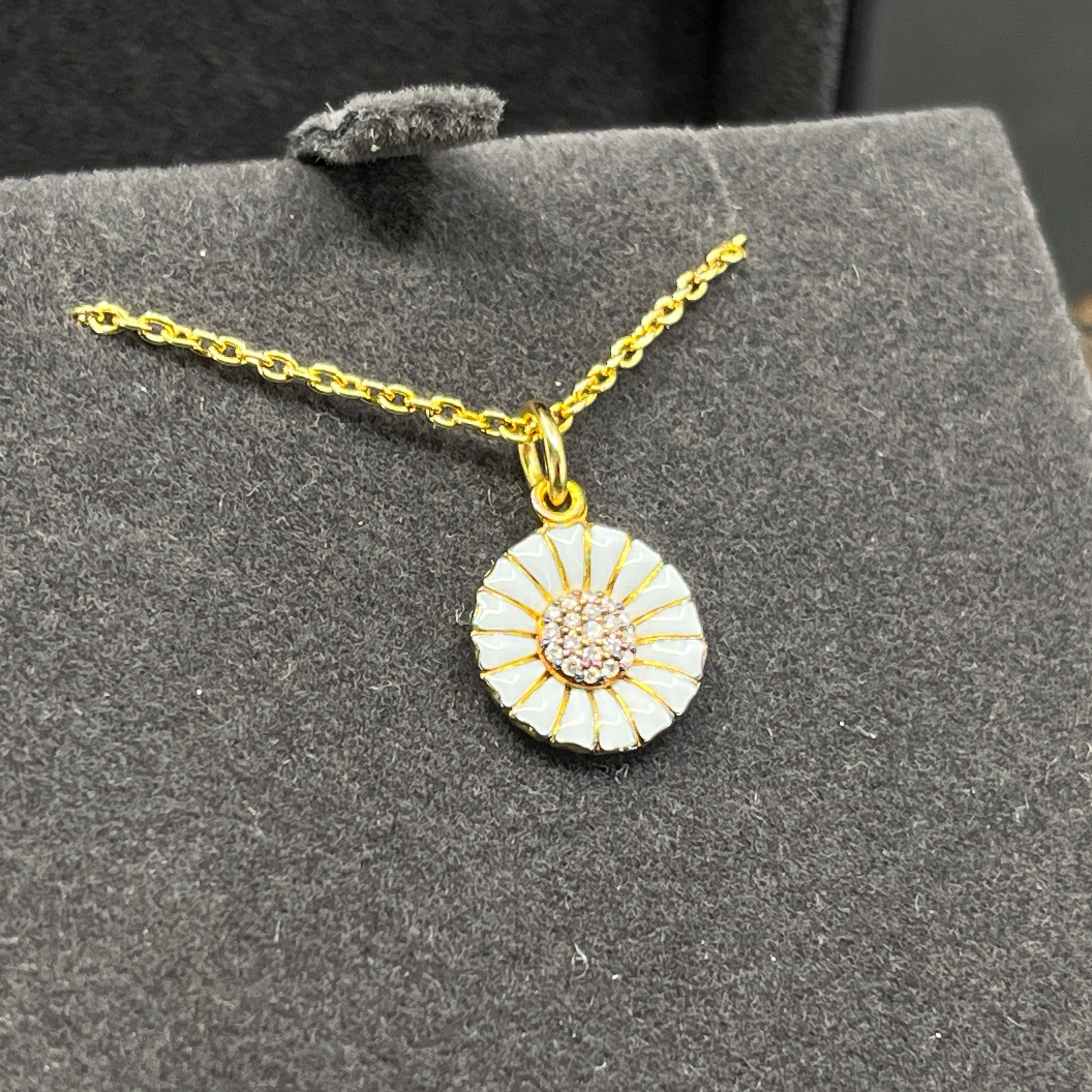 Hvid Georg Jensen Daisy halskæde med diamanter