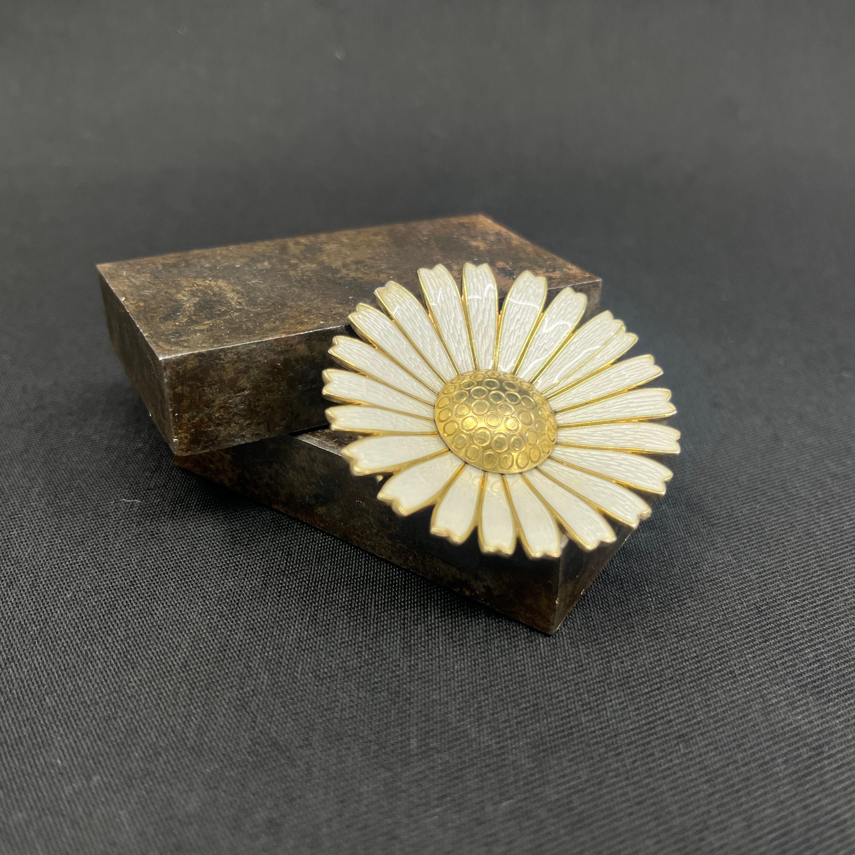Original Anton Michelsen Marguerite broche - lige blade