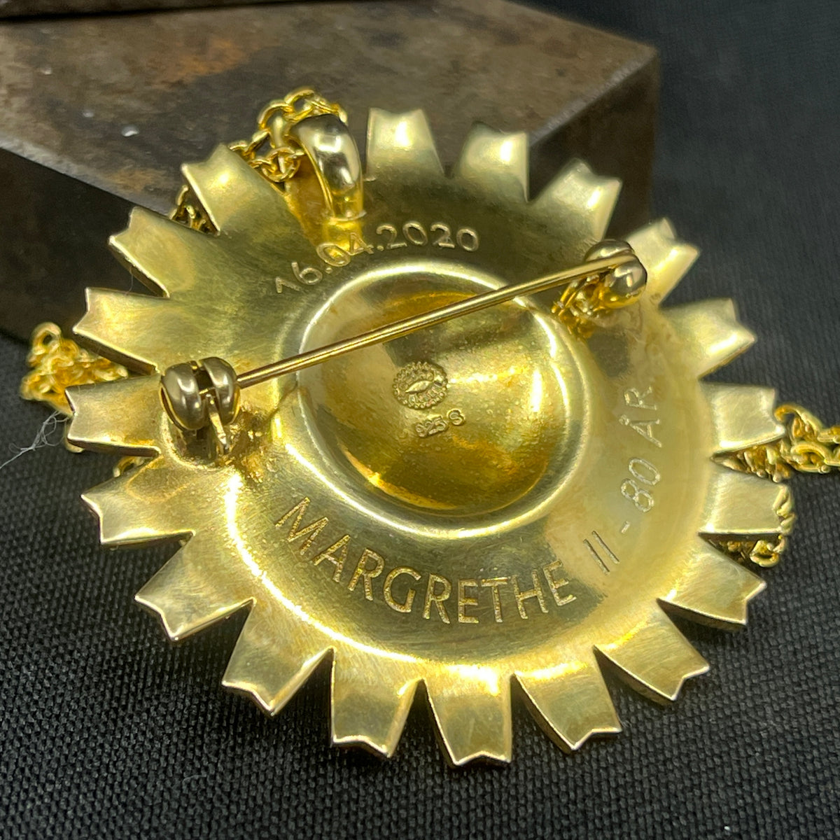 Blå Georg Jensen Daisy halskæde broche - Margrethe d. 2 80 år