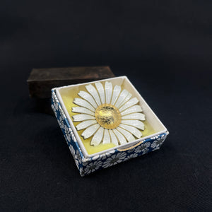 Original Anton Michelsen Marguerite brooch - curved leaves