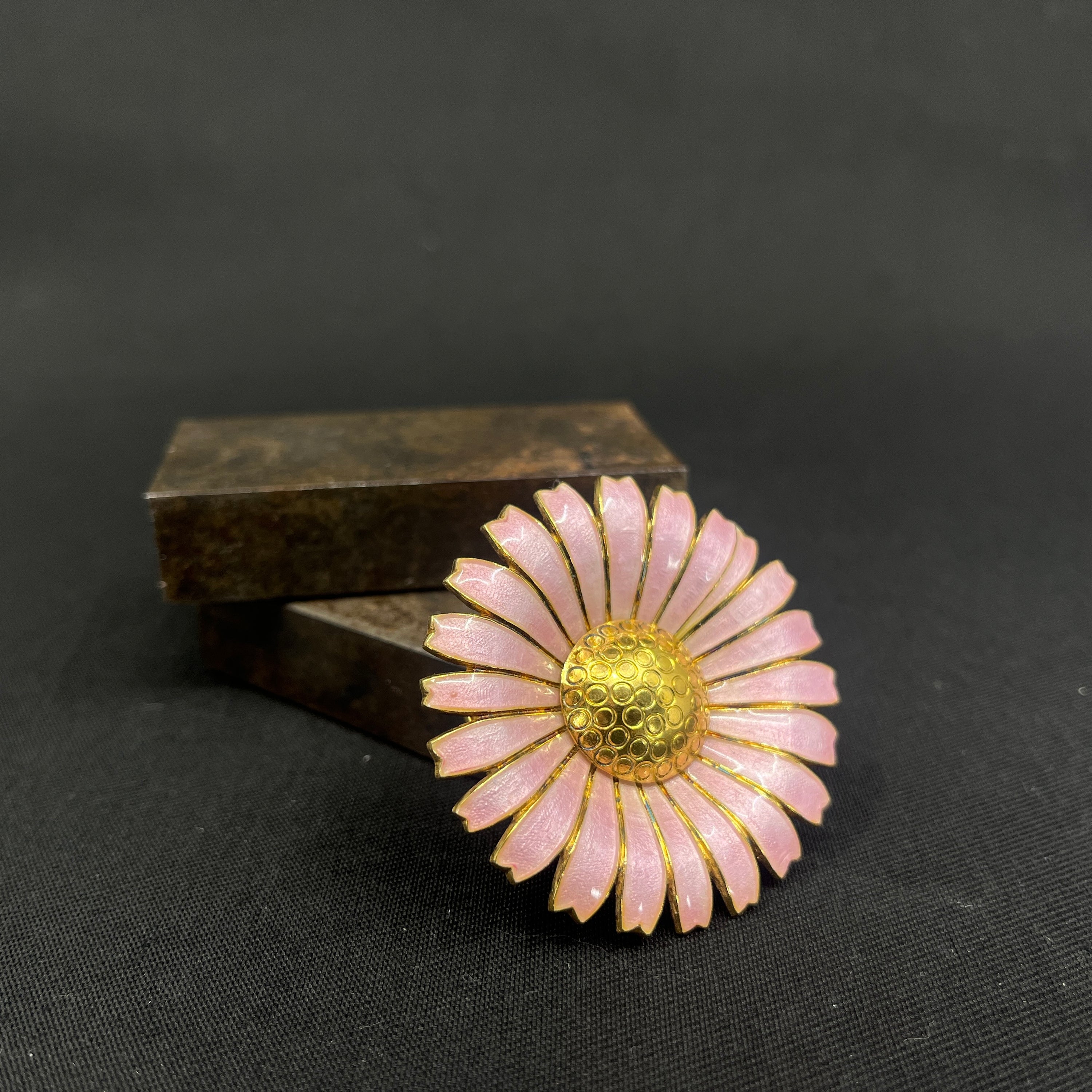 Original Anton Michelsen Marguerite broche - Pink