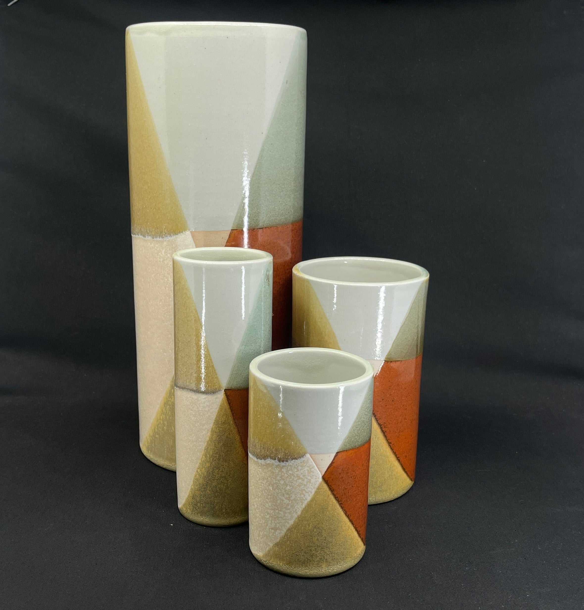 4 unikke vaser fra L. Hjorth