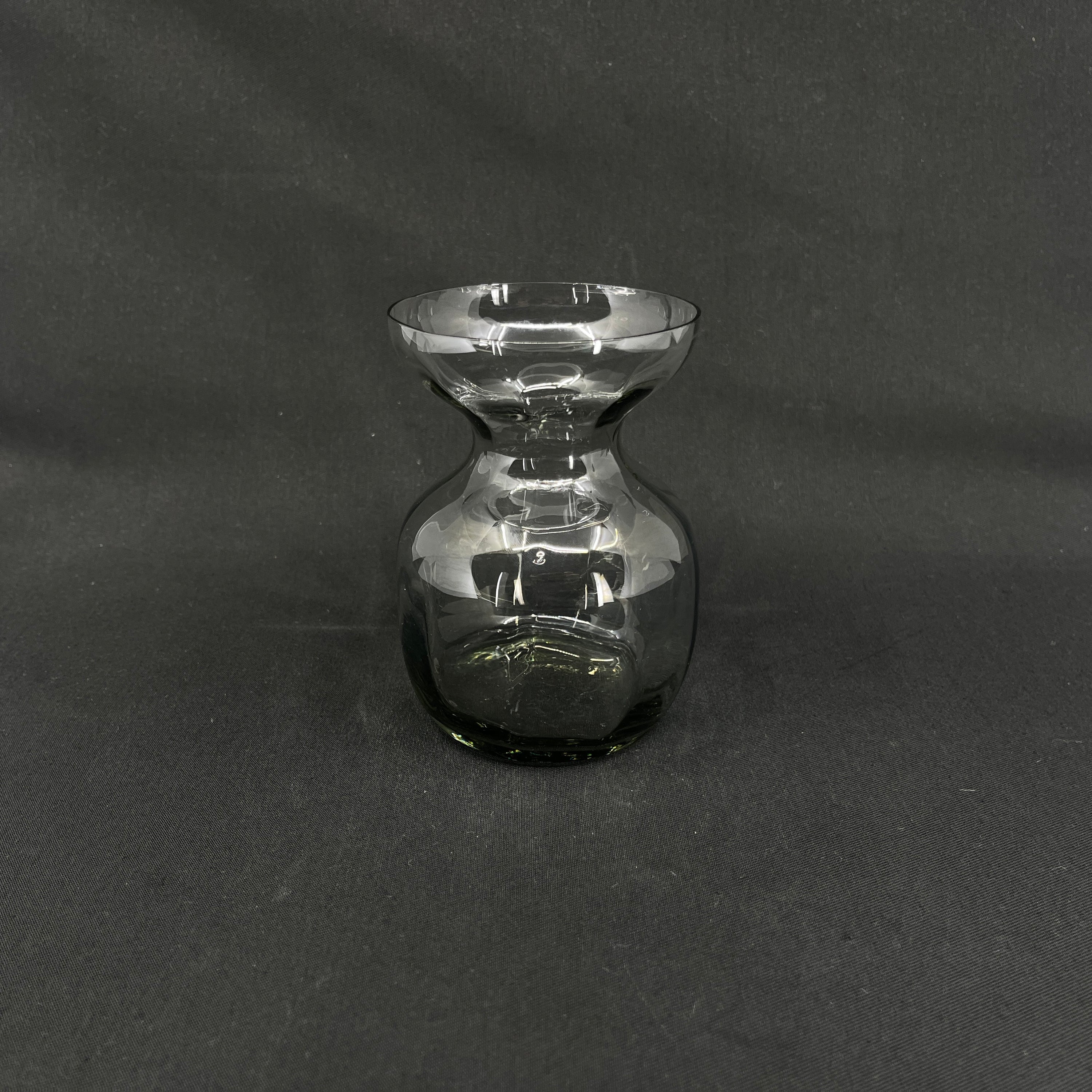 Gråligt hyacintglas fra Holmegaard Glasværk