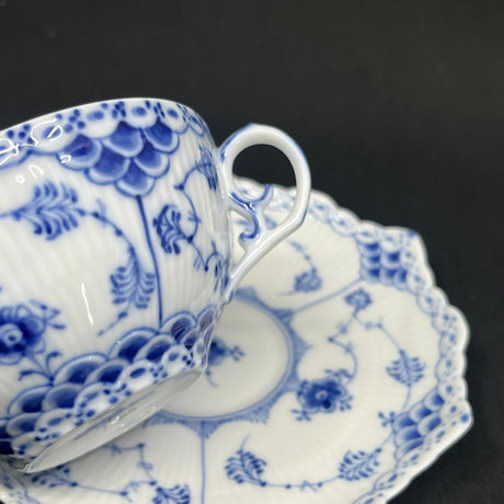 Blue Fluted Full Lace tea cup 1/1130