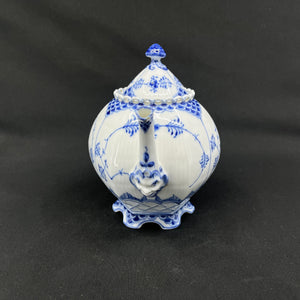 Blue Fluted Full Lace tea pot, 1/1118