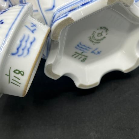 Blue Fluted Full Lace tea pot, 1/1118