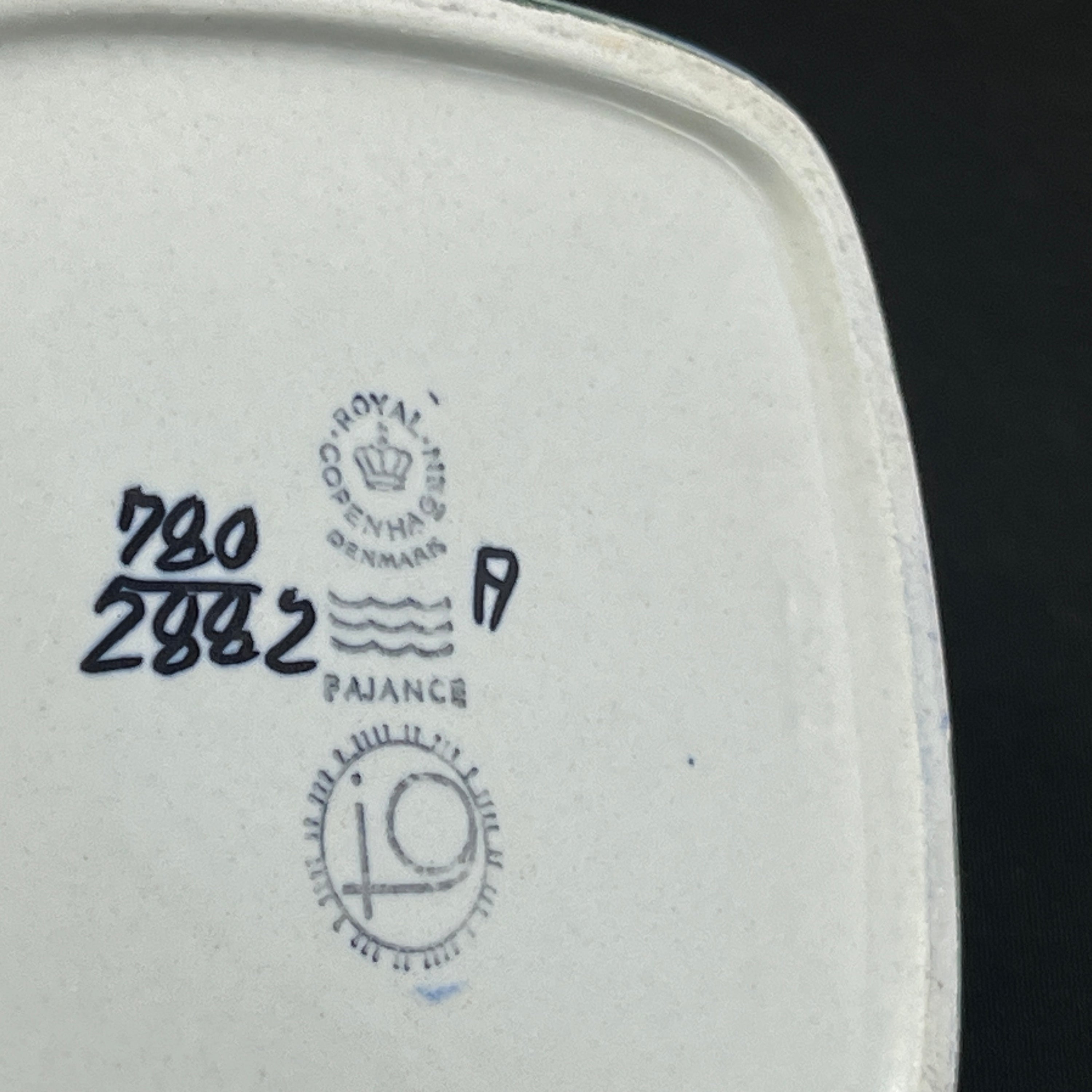 Baca bordskål fra Royal Copenhagen, 11x11 cm.