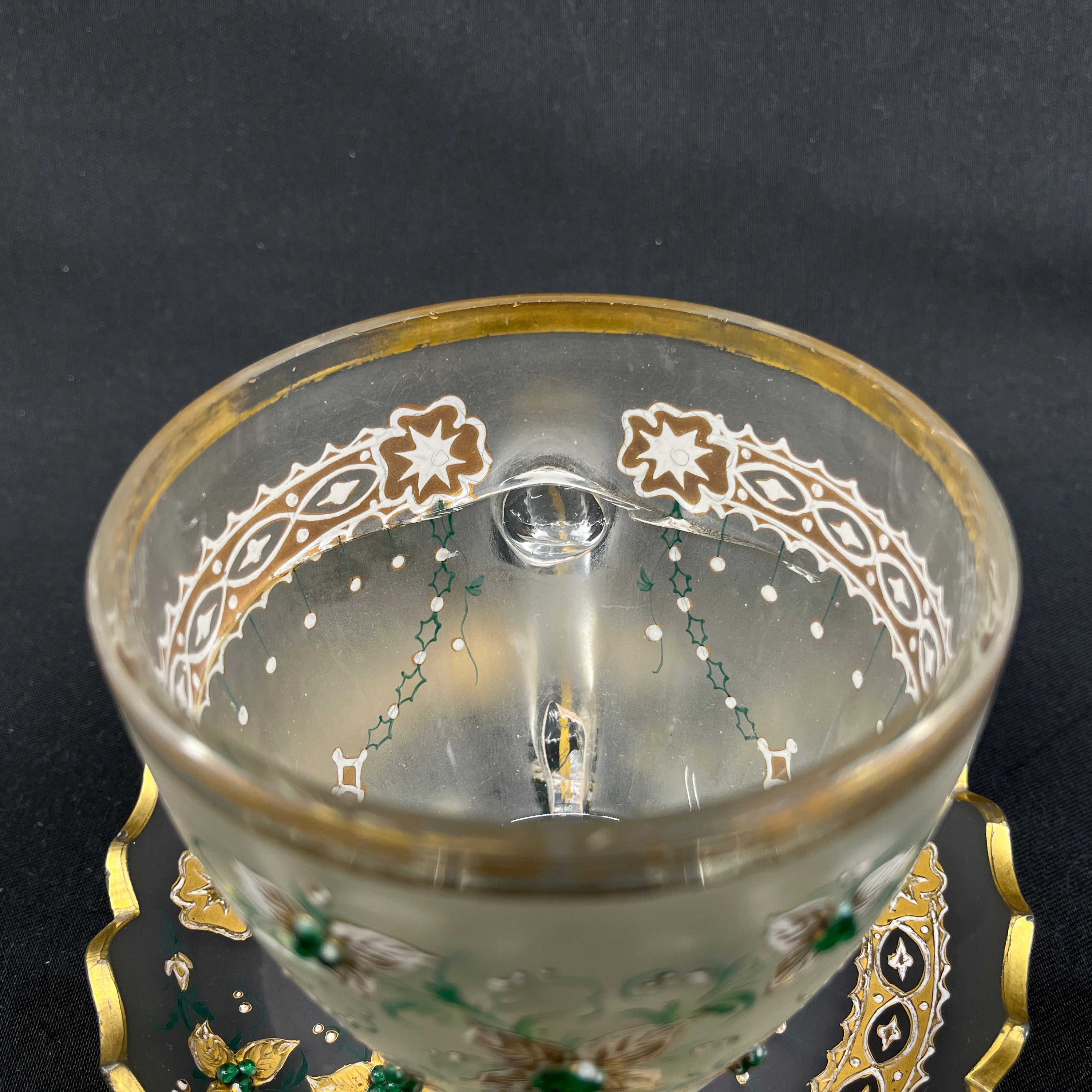 Flot låg-krus fra 1800 tallets i glas