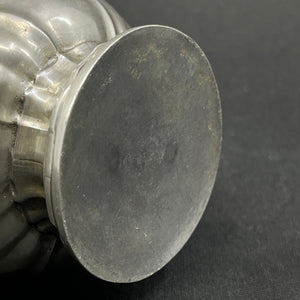 Small 1700 talc coffee pot in pewter