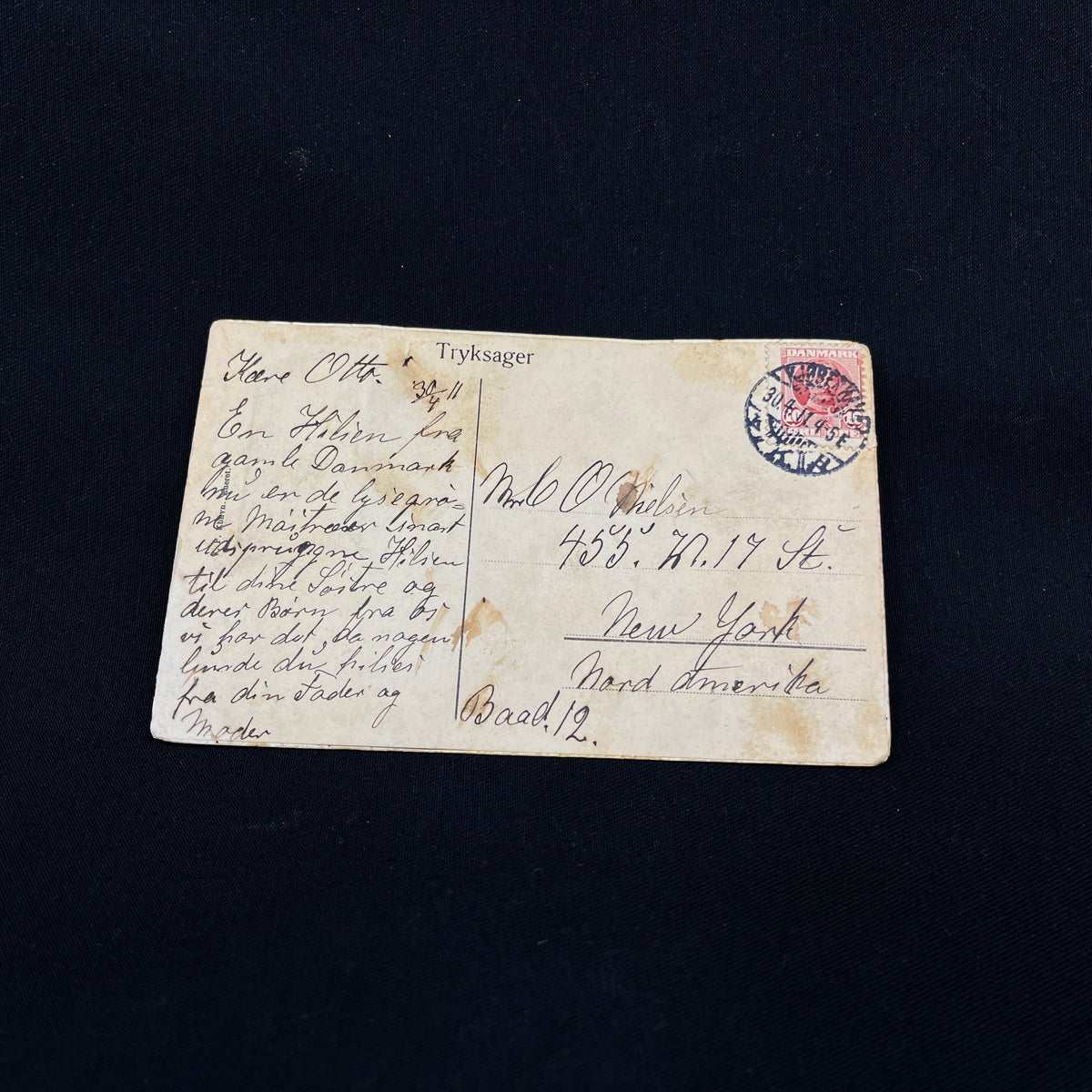 Usædvanligt postkort med fold-ud billeder