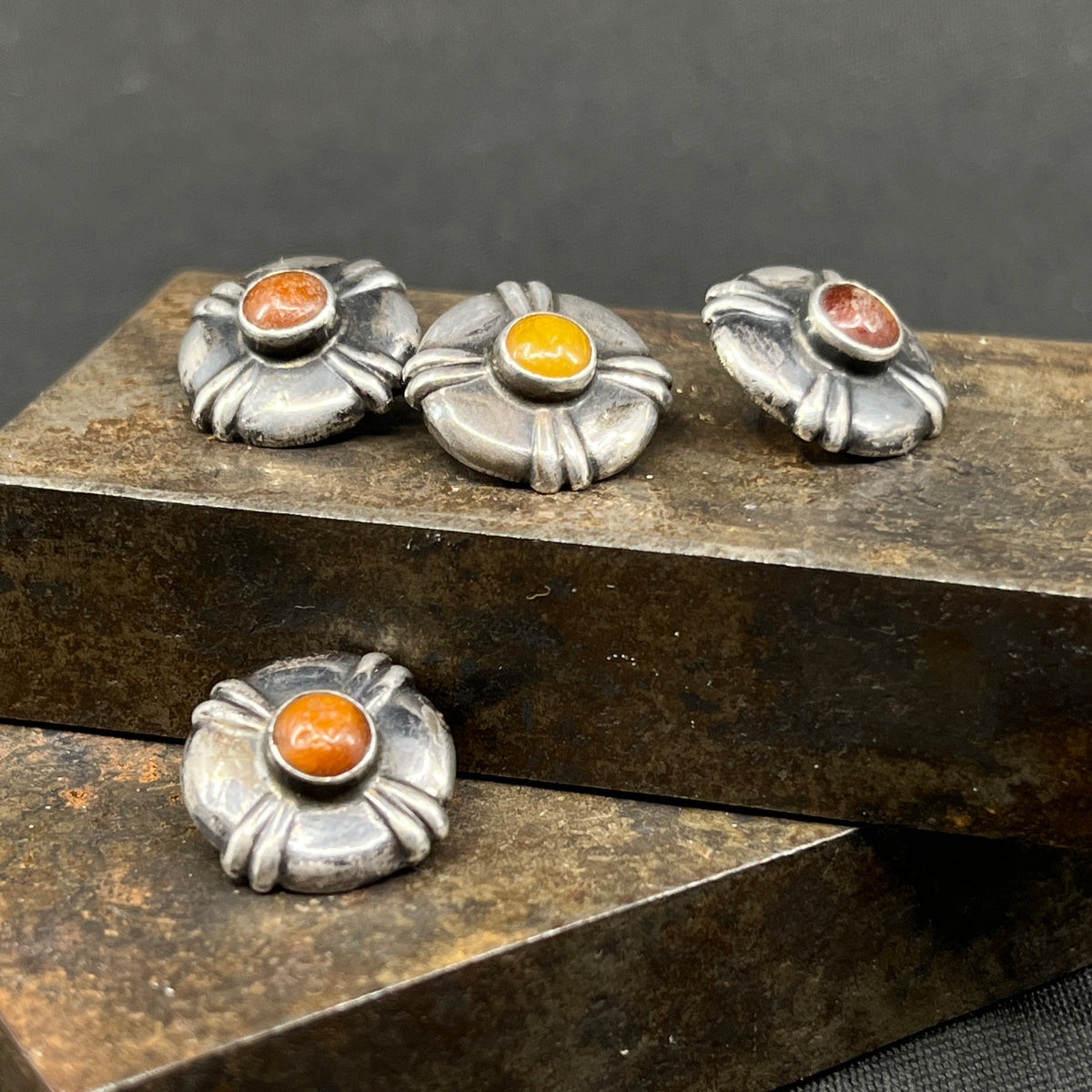 4 buttons with amber