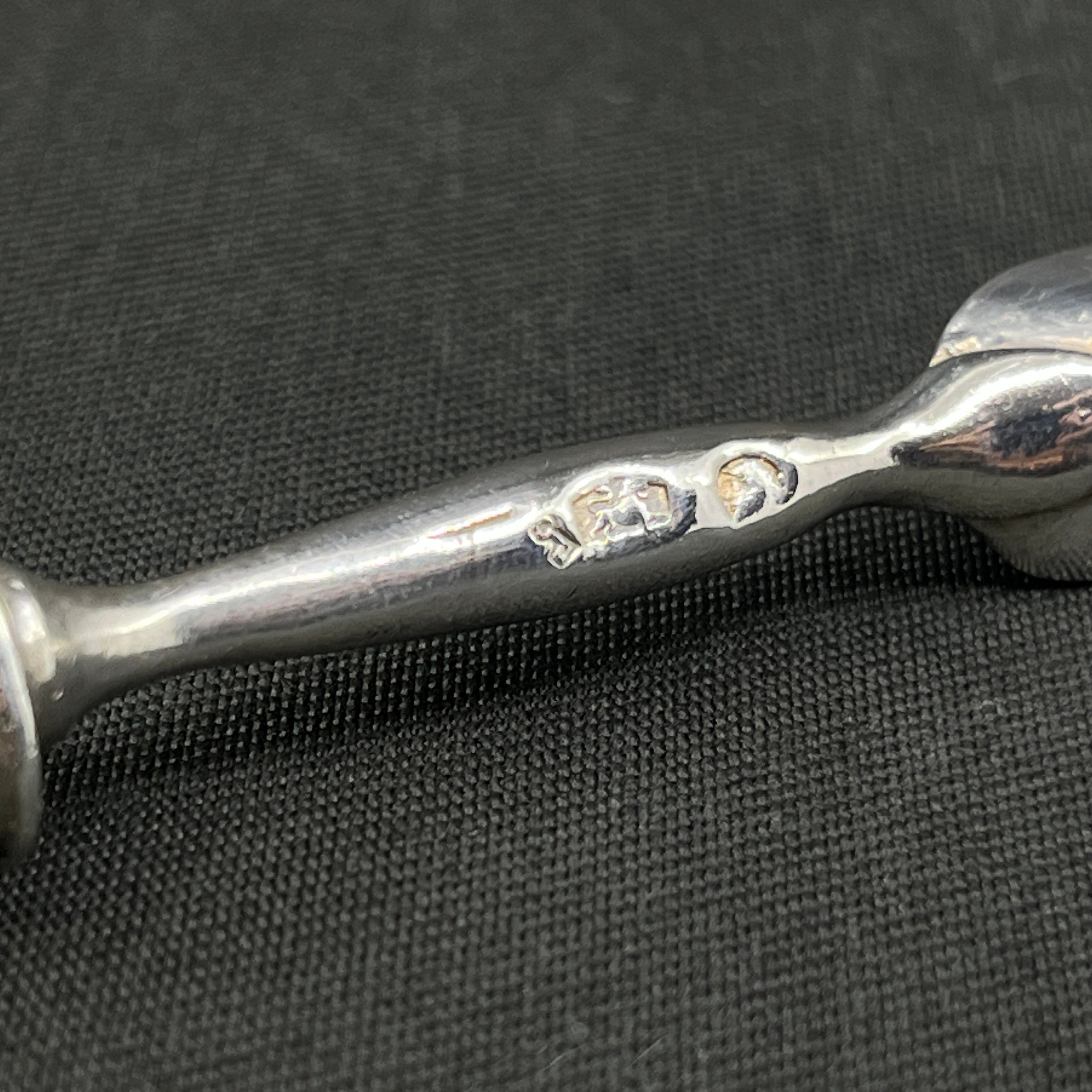 Marvske i sølv og elfenben