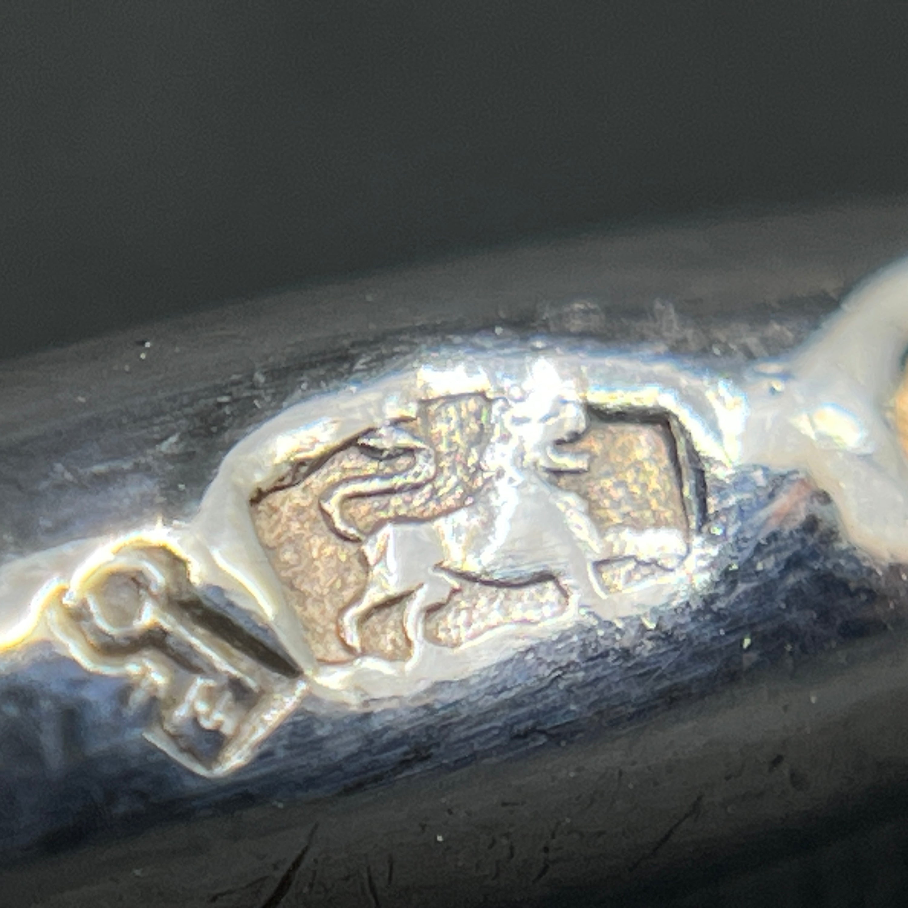 Marvske i sølv og elfenben