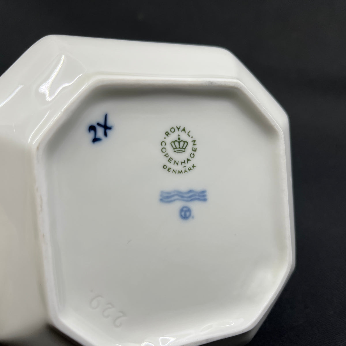 Blue Fluted dish