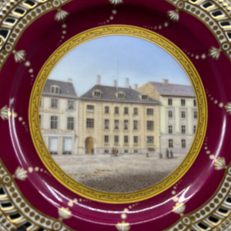 Prospekt-tallerken fra Royal Copenhagen med motiv Kongens Nytorv