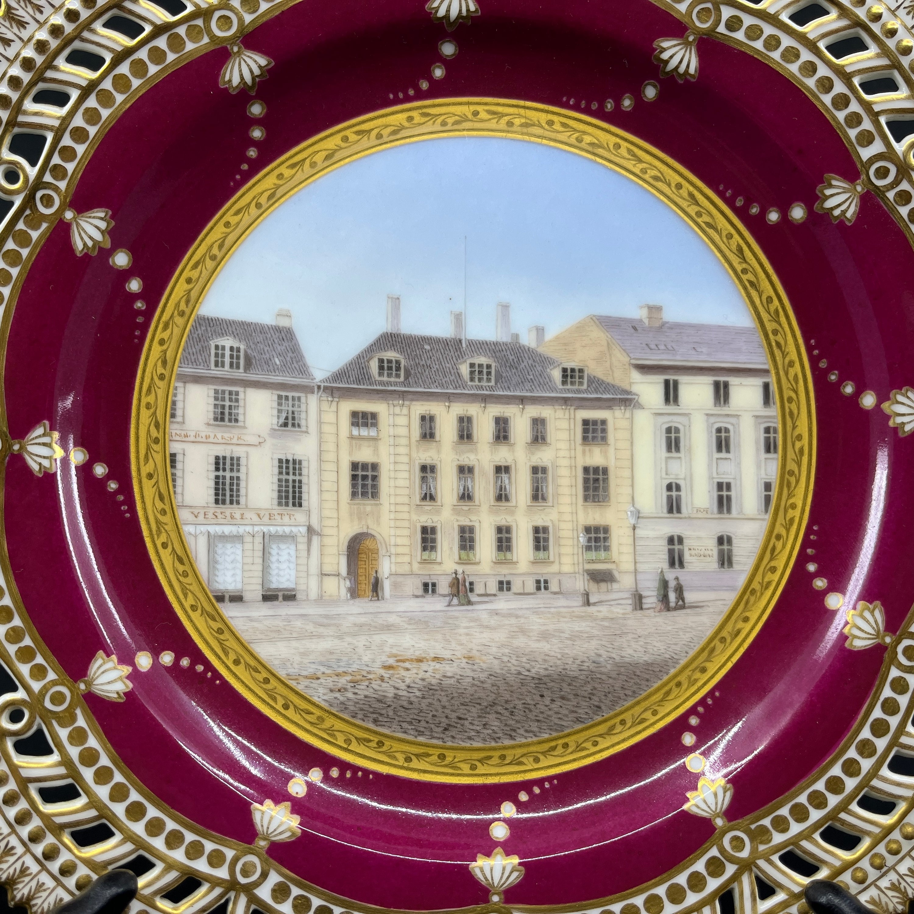 Prospekt-tallerken fra Royal Copenhagen med motiv Kongens Nytorv