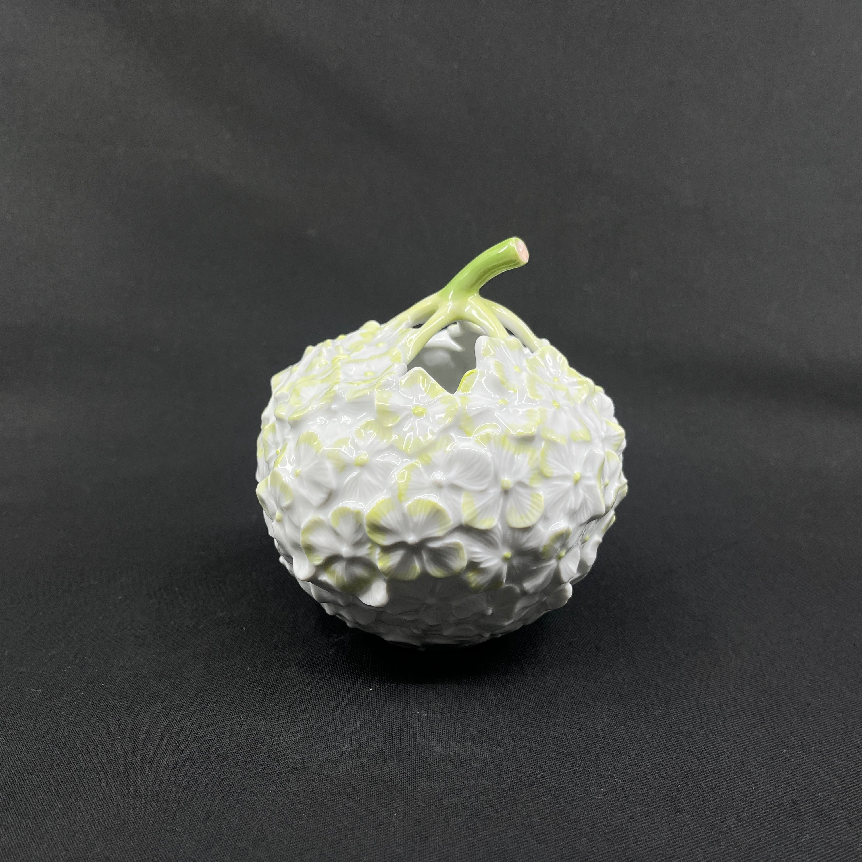 Hortensiavase fra Royal Copenhagen - hvid