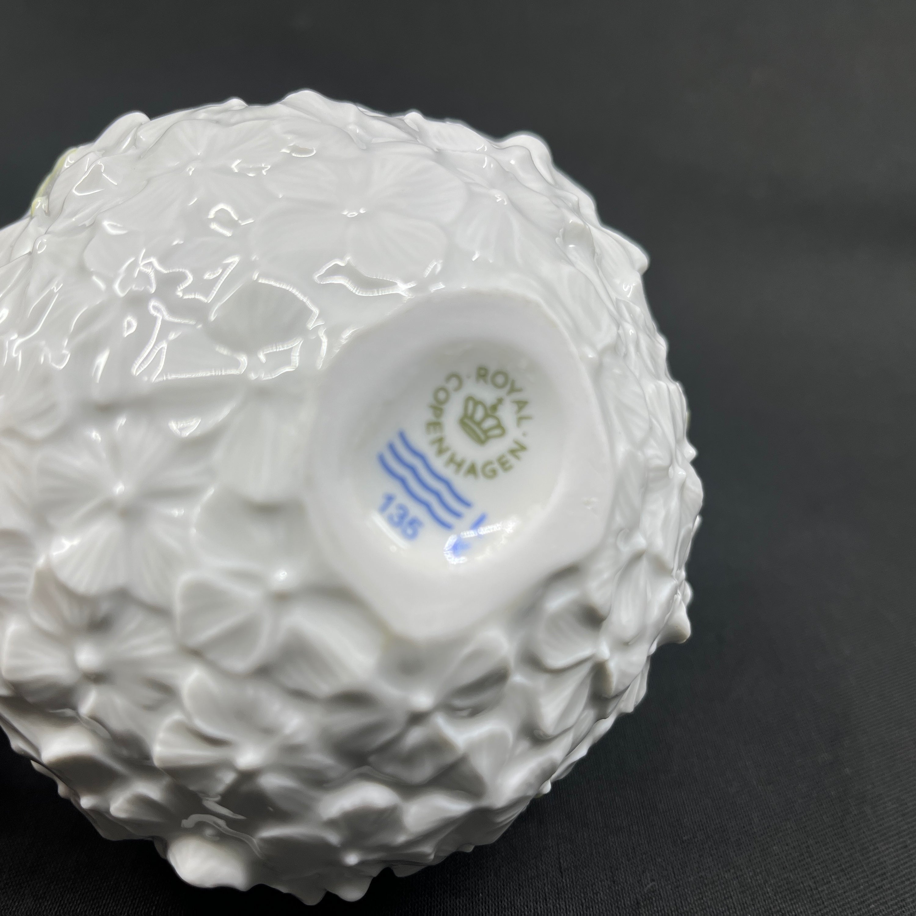 Hortensiavase fra Royal Copenhagen - hvid