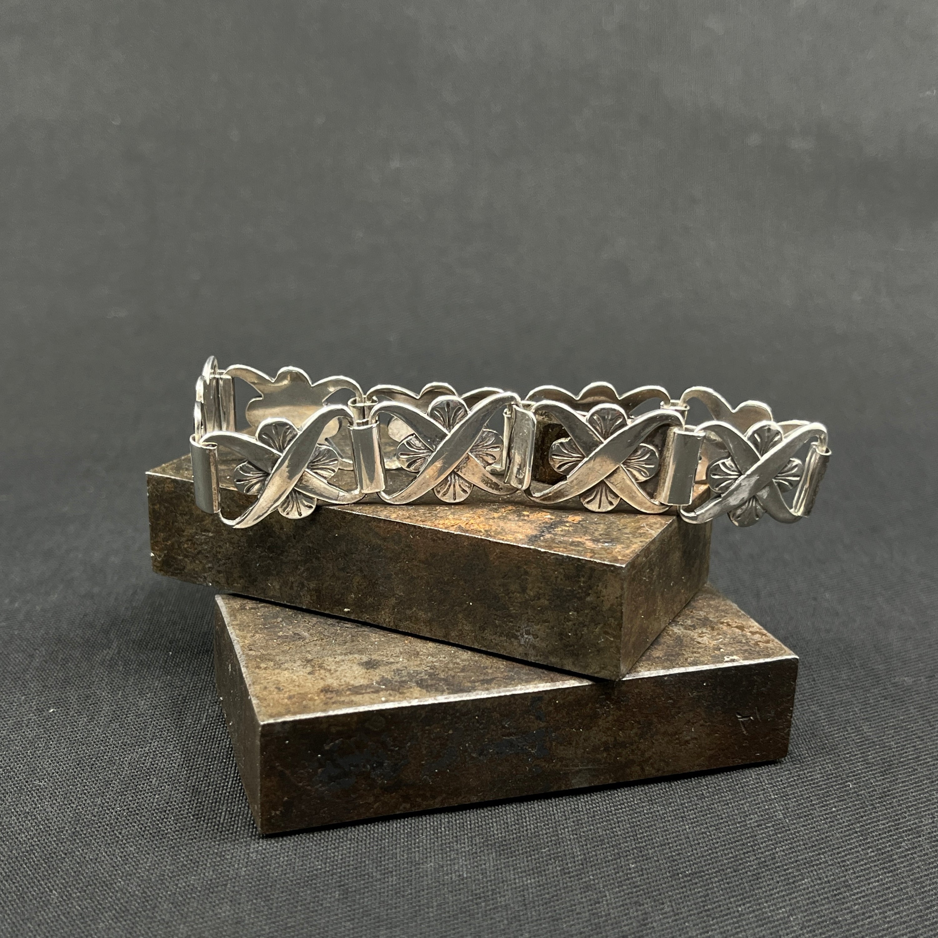 Armbånd i sølv fra Cohr