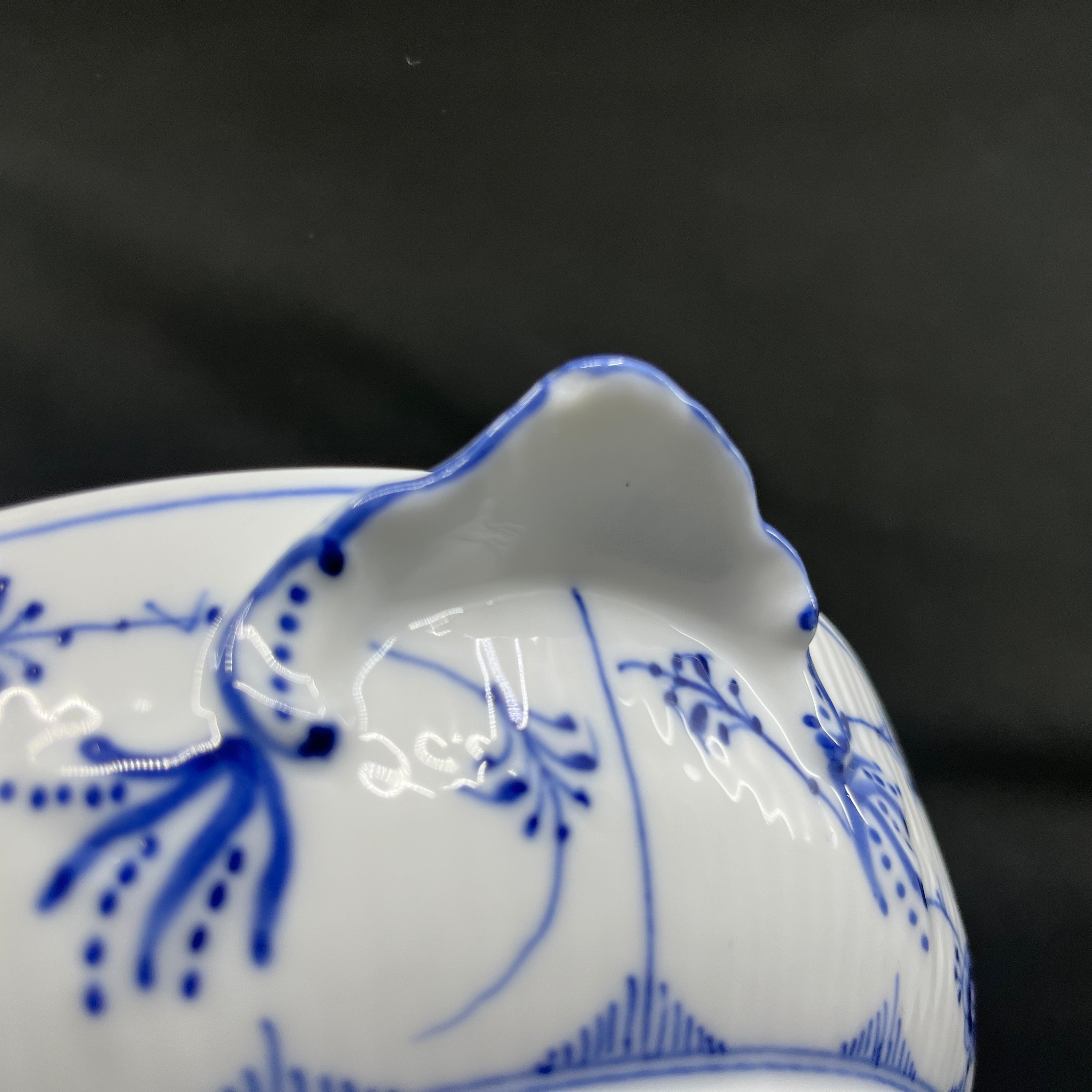 Musselmalet Riflet lågfad, 1/277