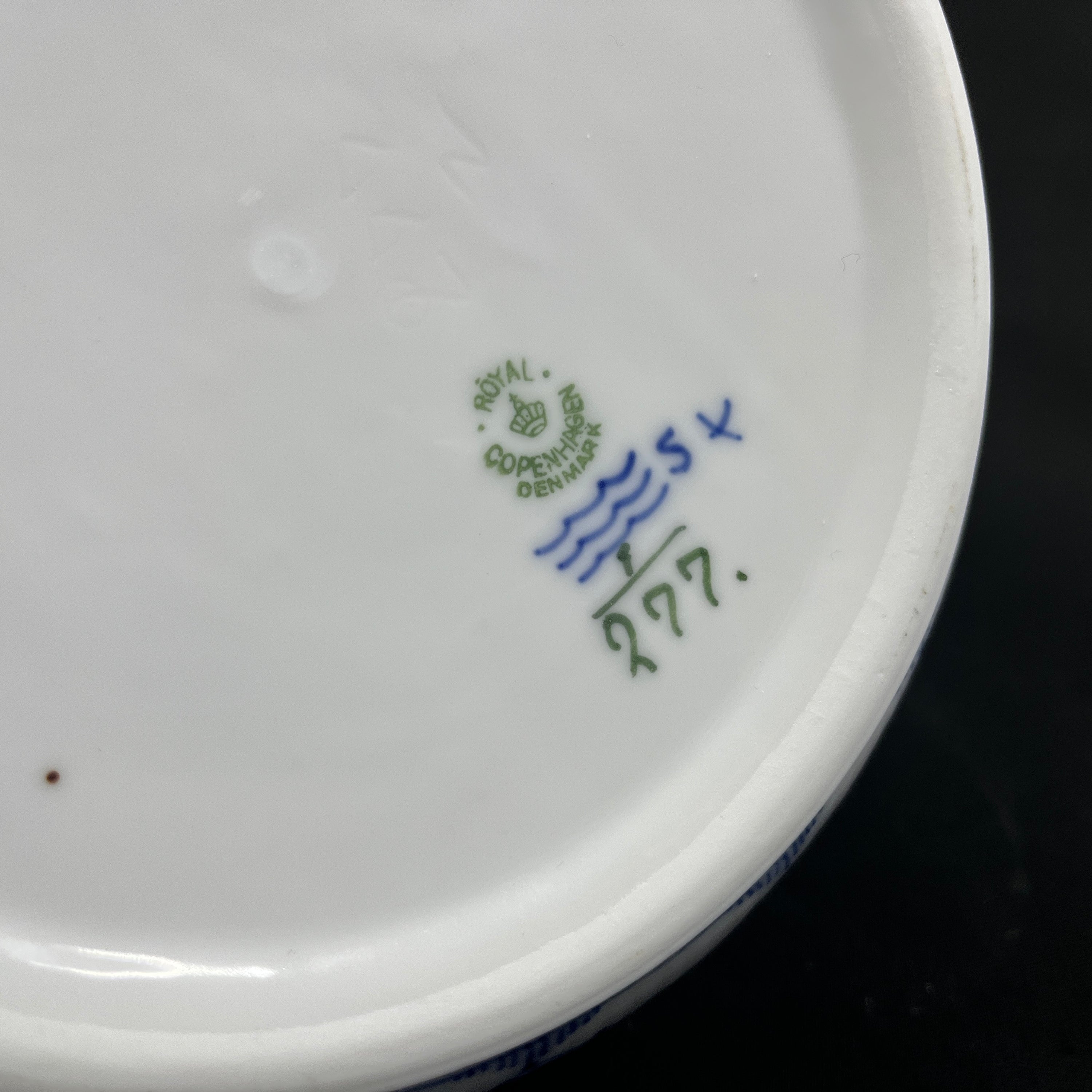 Musselmalet Riflet lågfad, 1/277