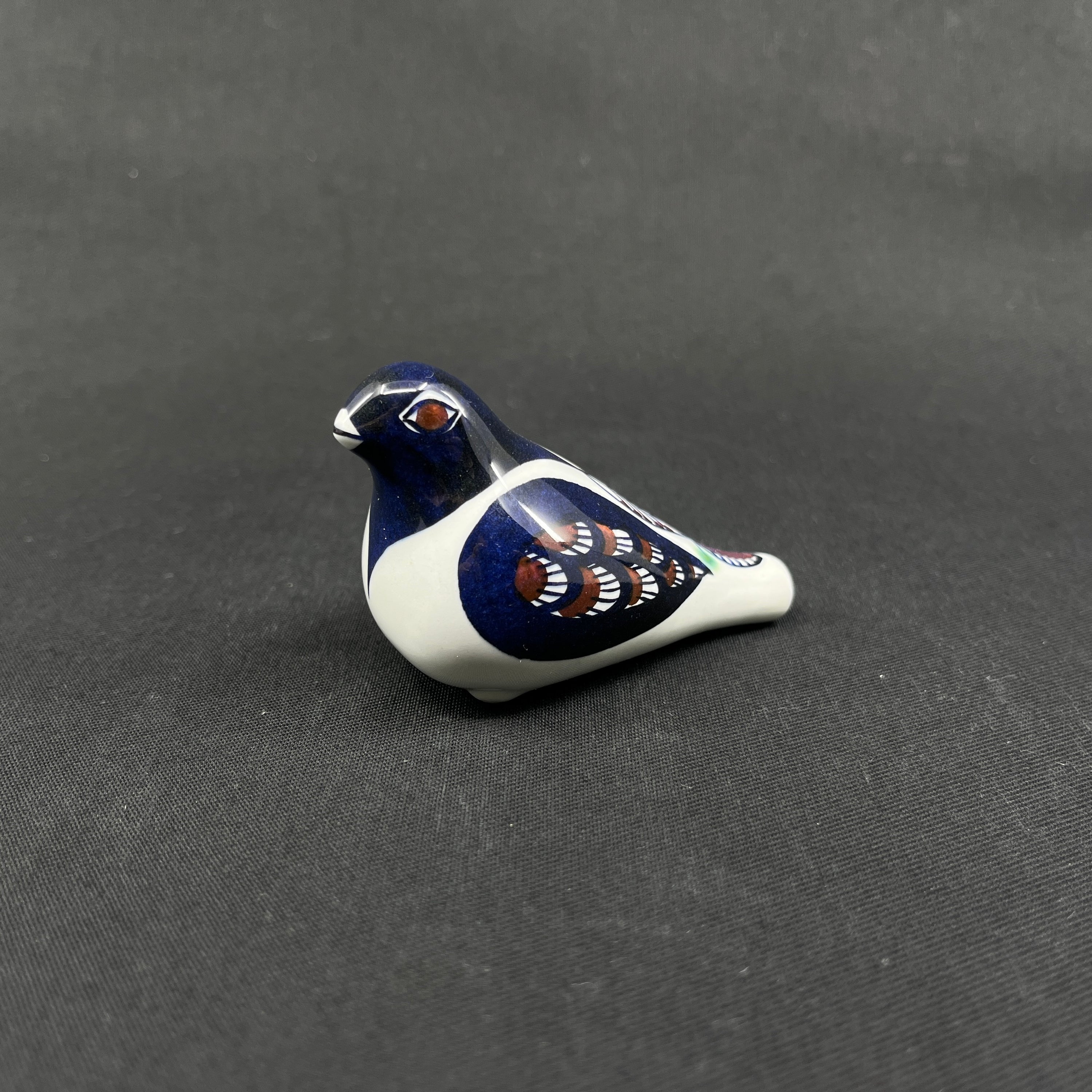 Piv-i-røv fugl fra Aluminia