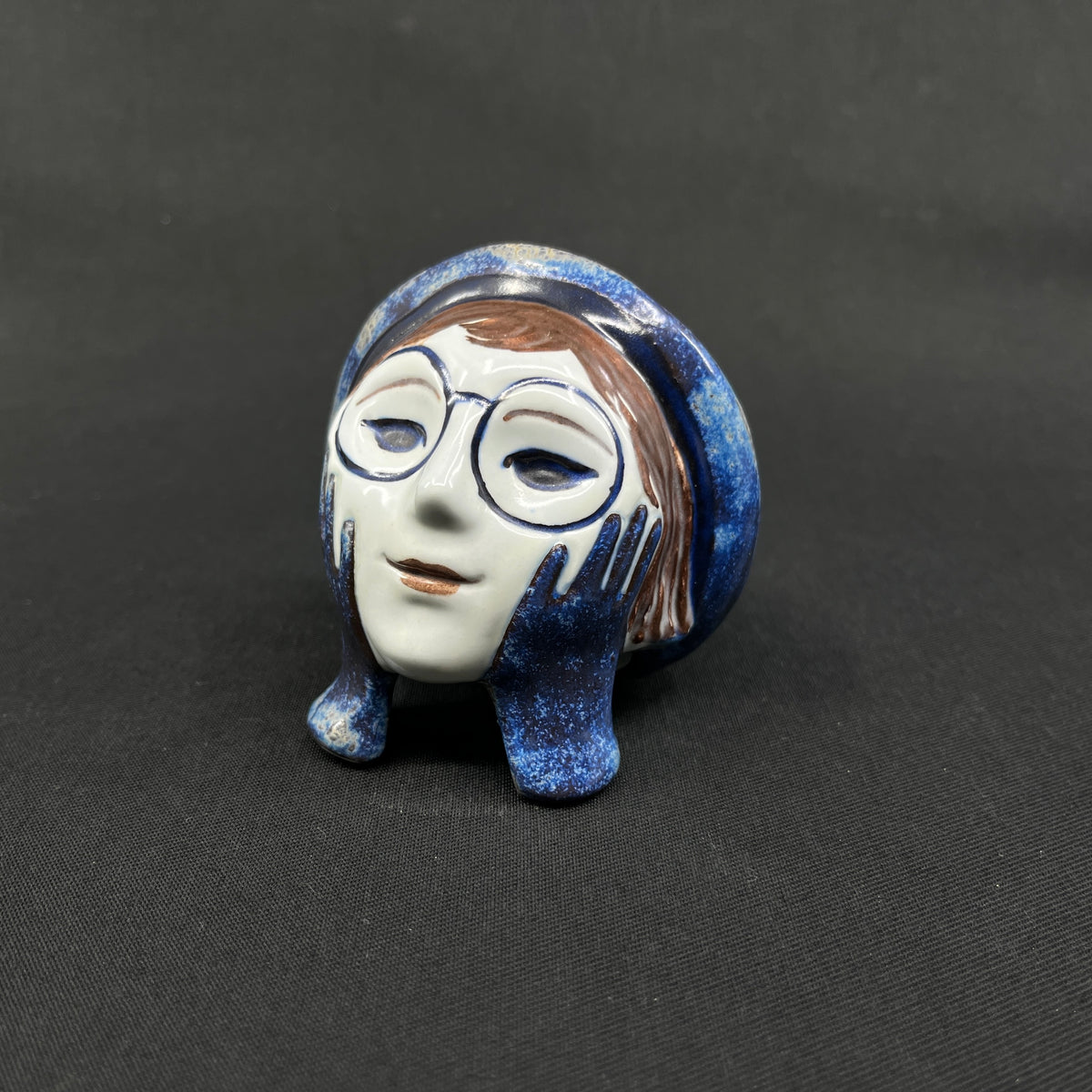 Royal Copenhagen figur - Kvinde med briller
