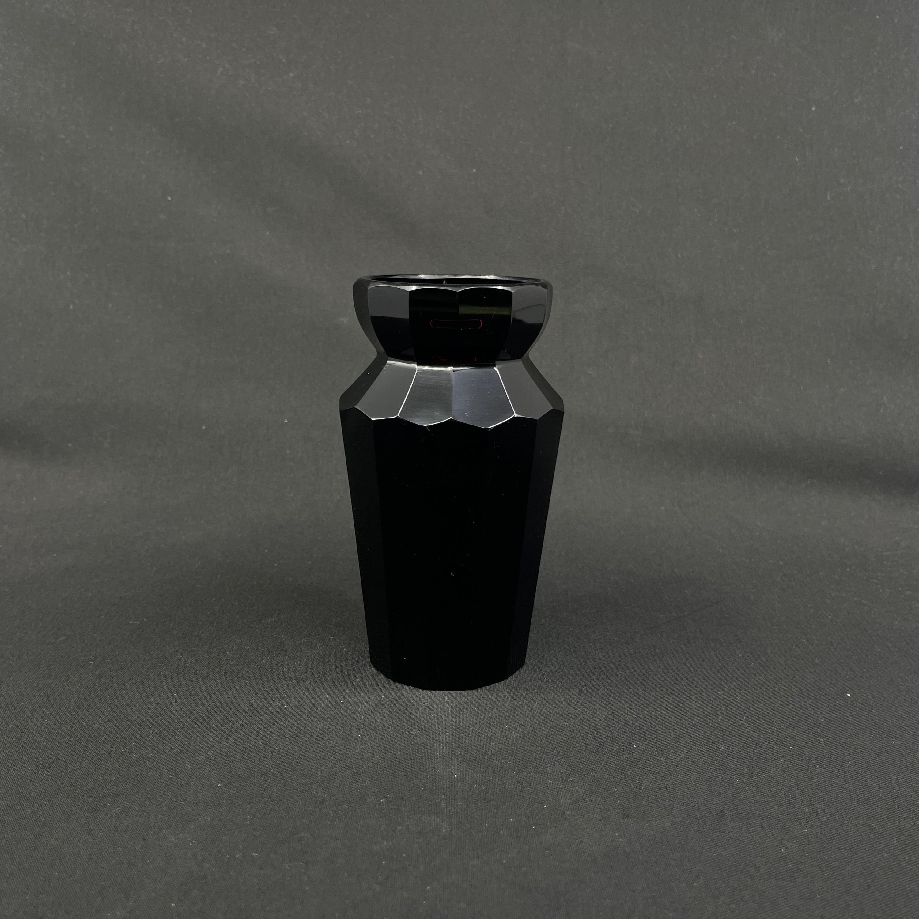 Ruby red art deco vase, 14 cm.