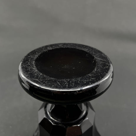 Graveret rubinrød art deco vase