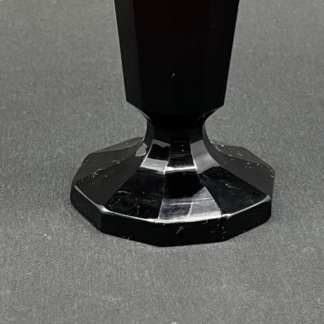 Høj rubinrød art deco vase