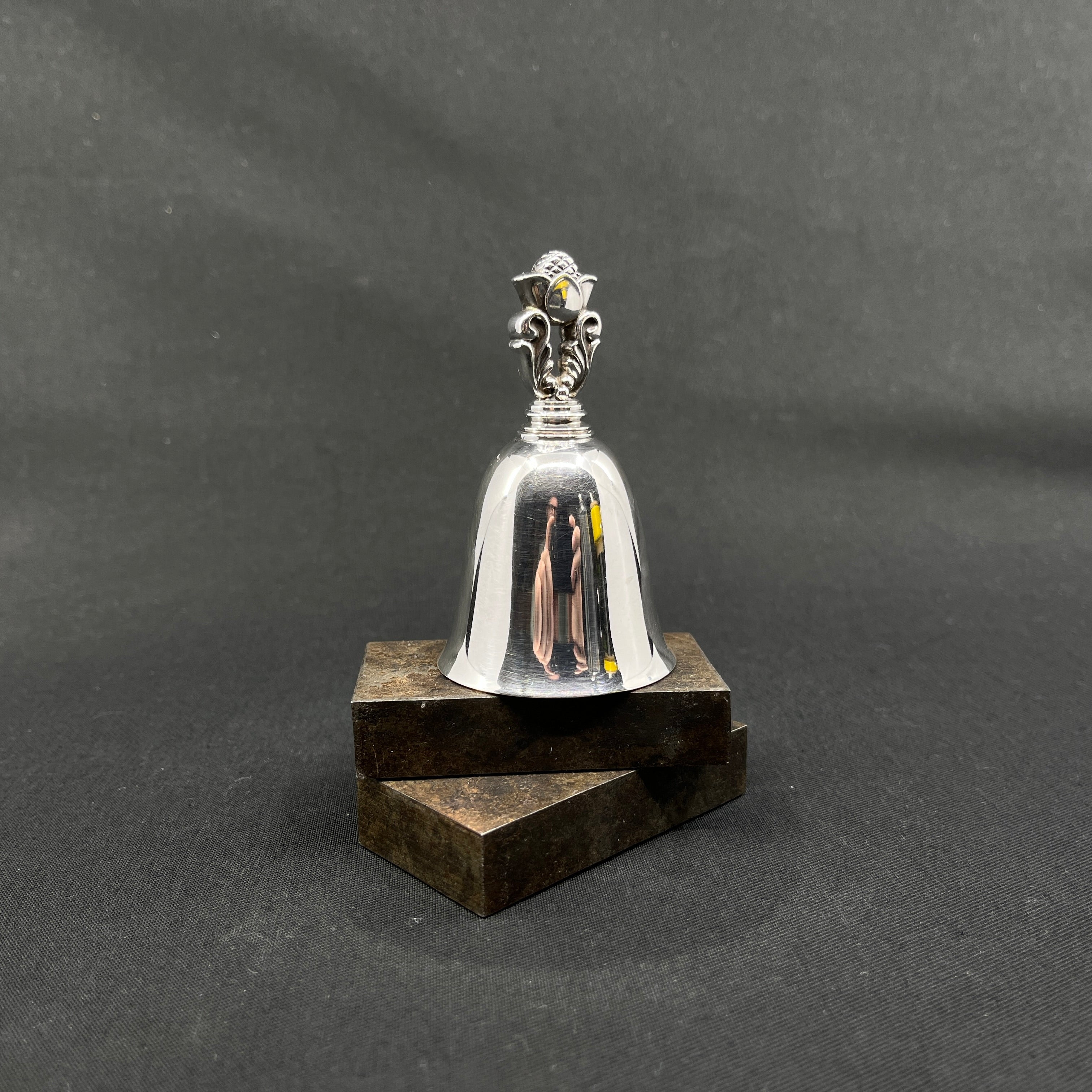 Georg Jensen Konge bordklokke