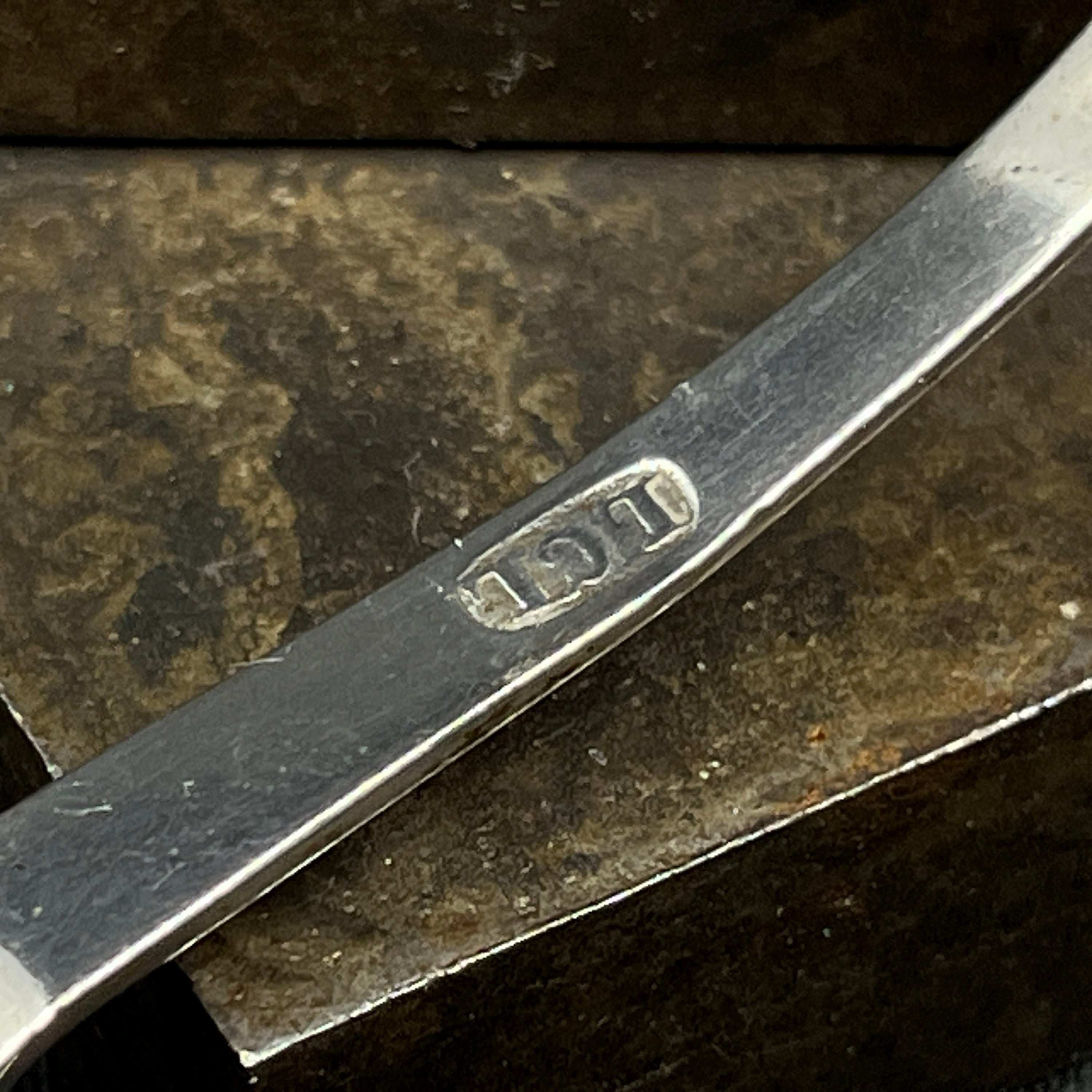 Dansk tesi i sølv fra 1700 tallet