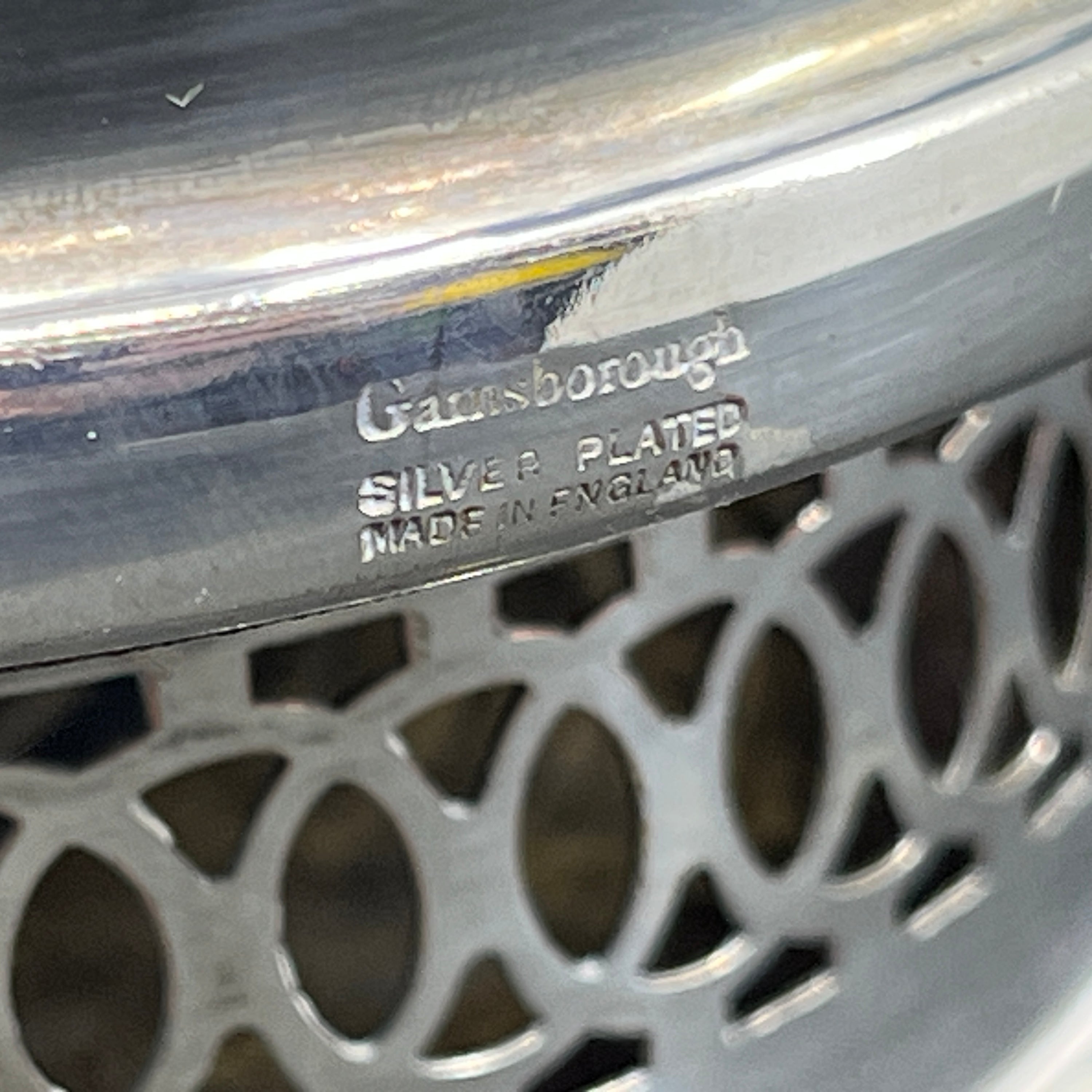 Et par flaskebakke med gallerikant