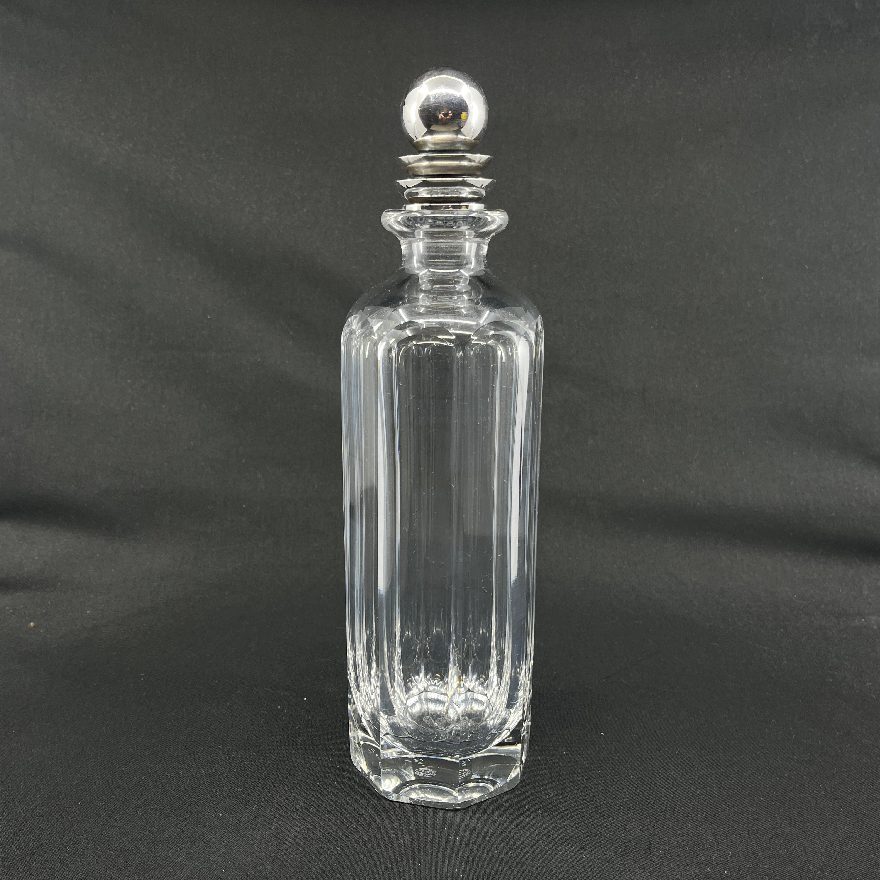 Pyramide karaffel fra Baccarat