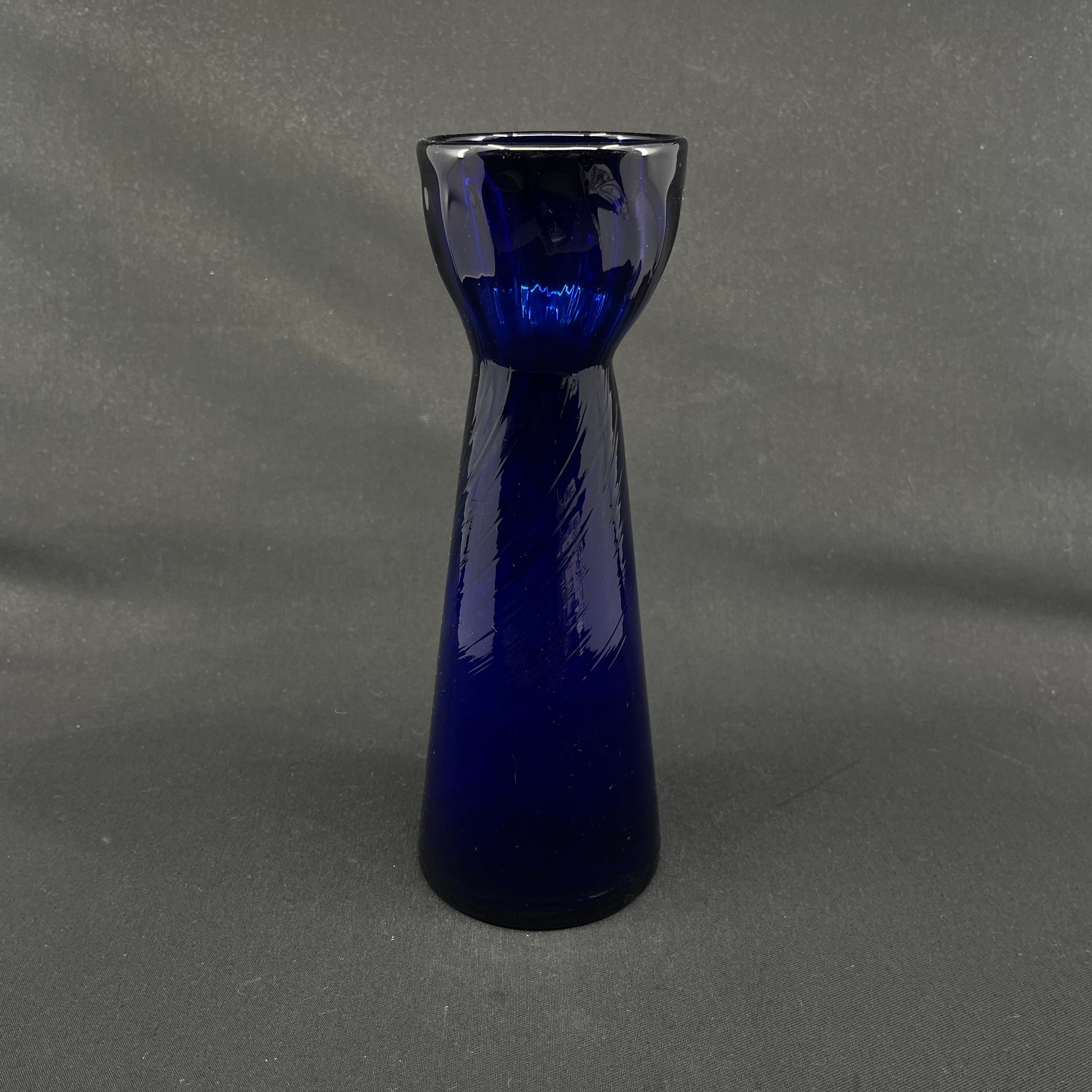 Blåt hyacintglas fra Kastrup Glasværk, 1910