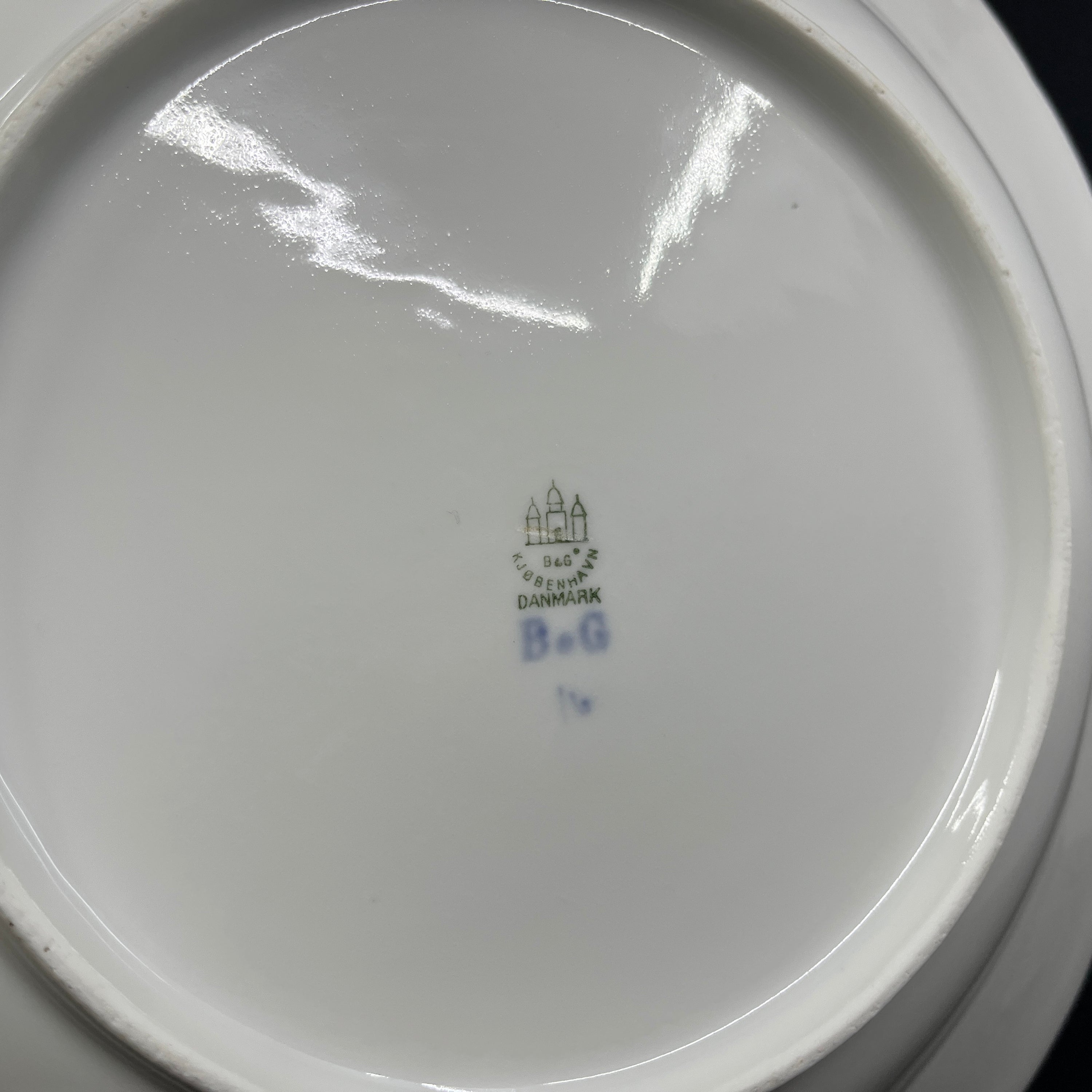 Rare Empire porridge dish