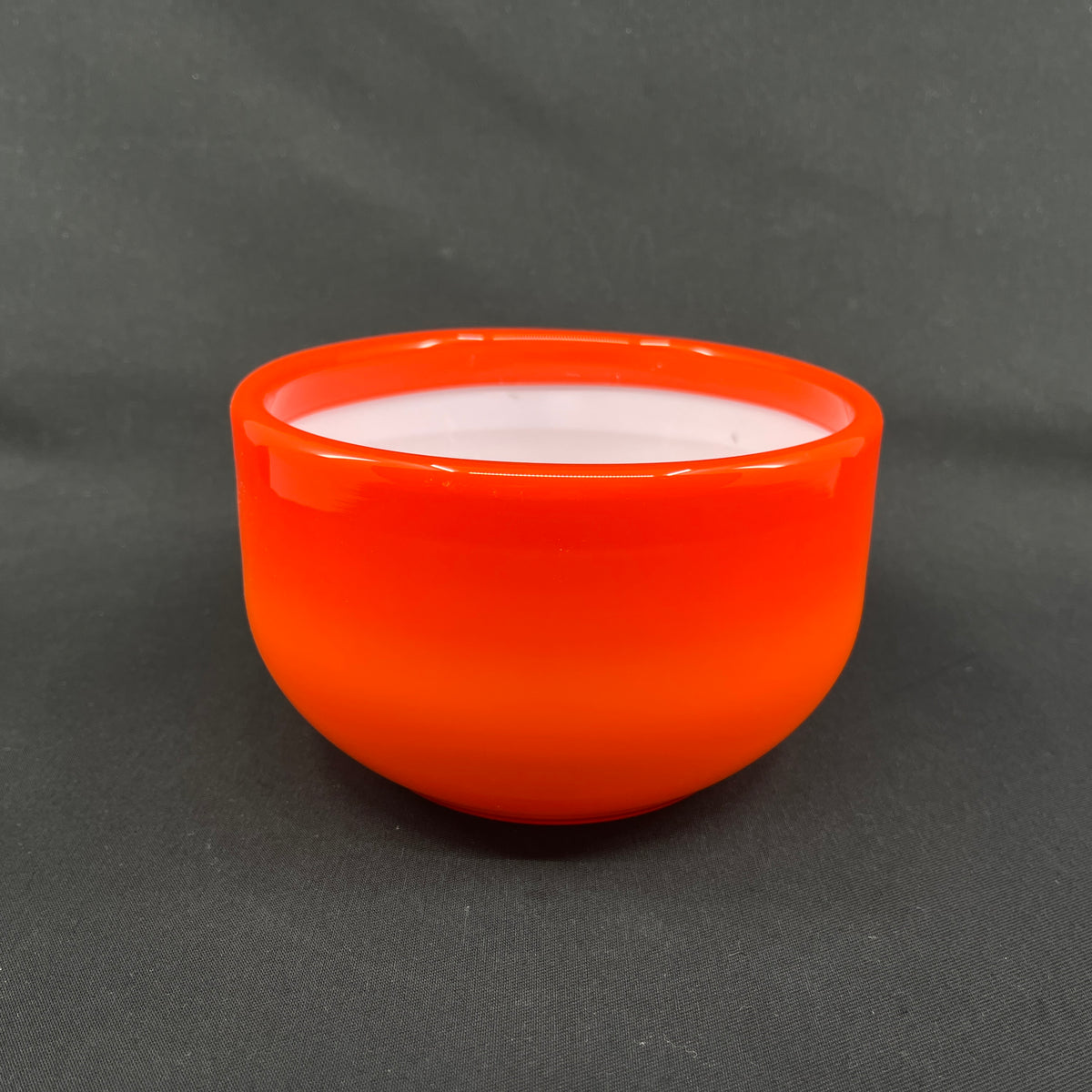 Rød Palet skål, 16 cm.