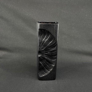 Sort vase fra Rosenthal af Martin Freyer