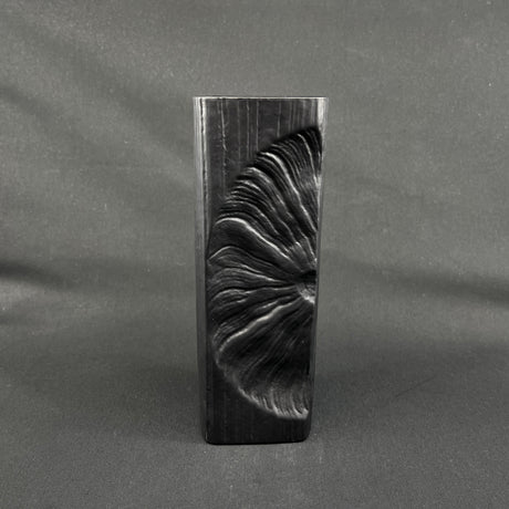 Sort vase fra Rosenthal af Martin Freyer