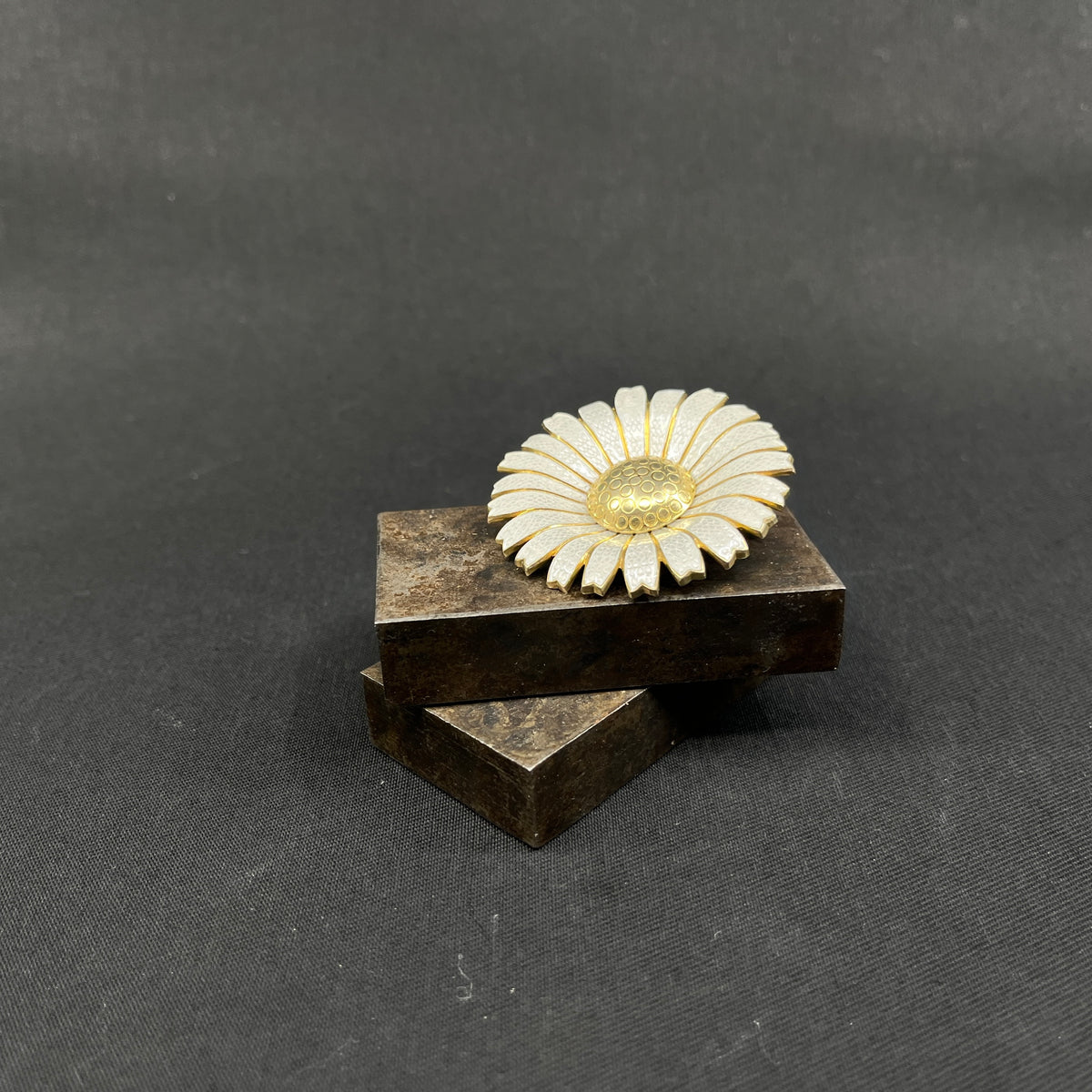 Original Anton Michelsen Marguerite broche - buede blade