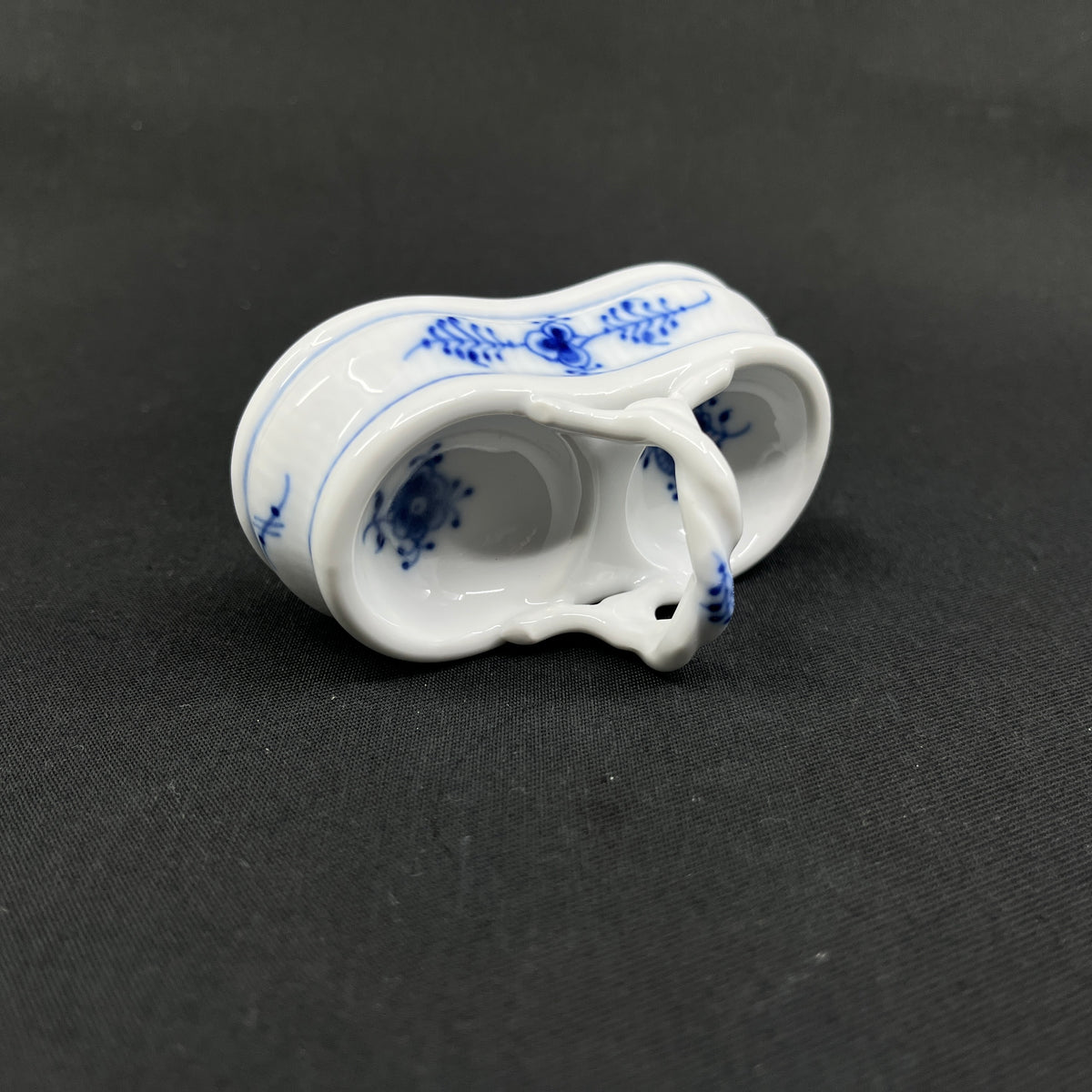 Blue Fluted Plain double salt cellar