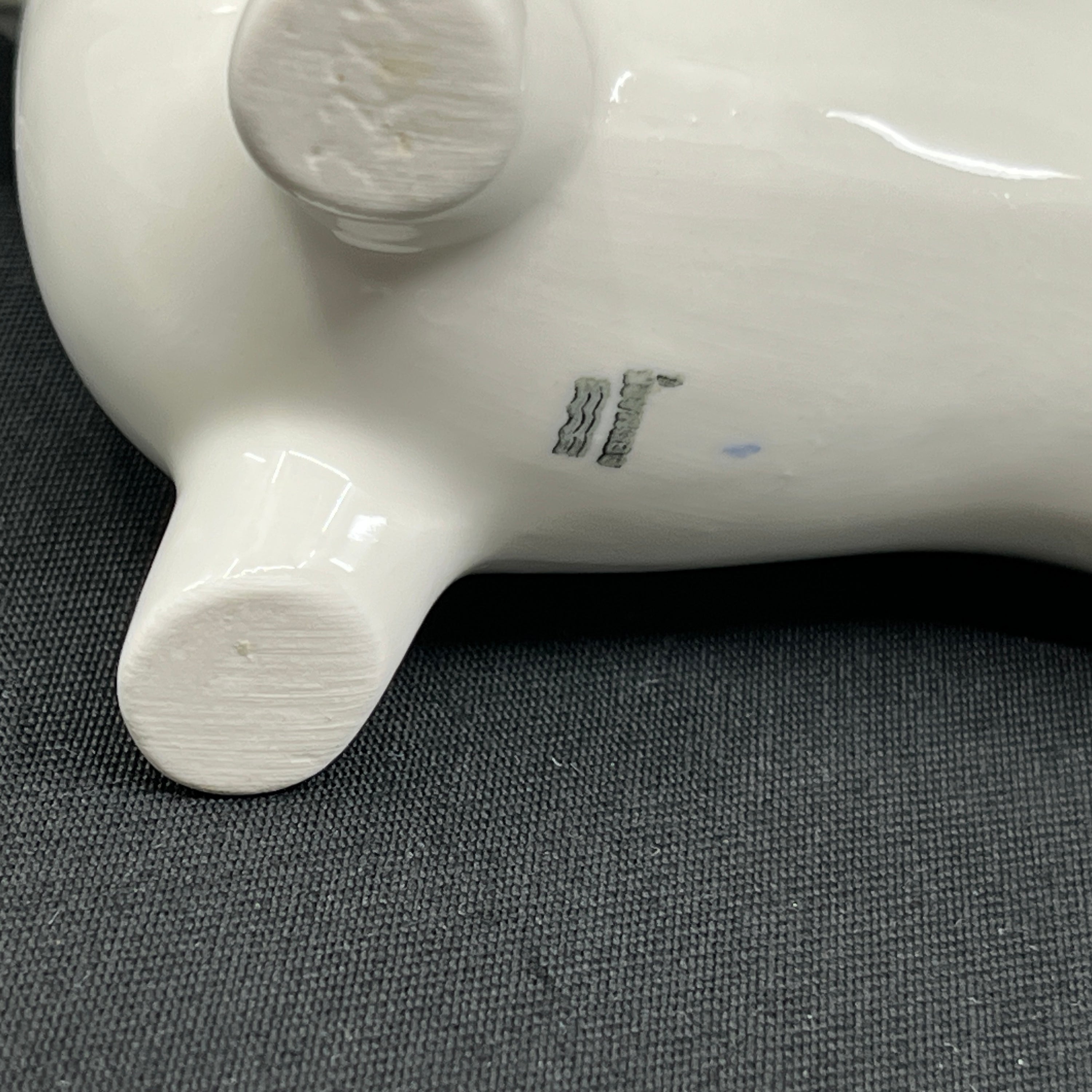 Royal Copenhagen Weihnachtswidder mit Gold