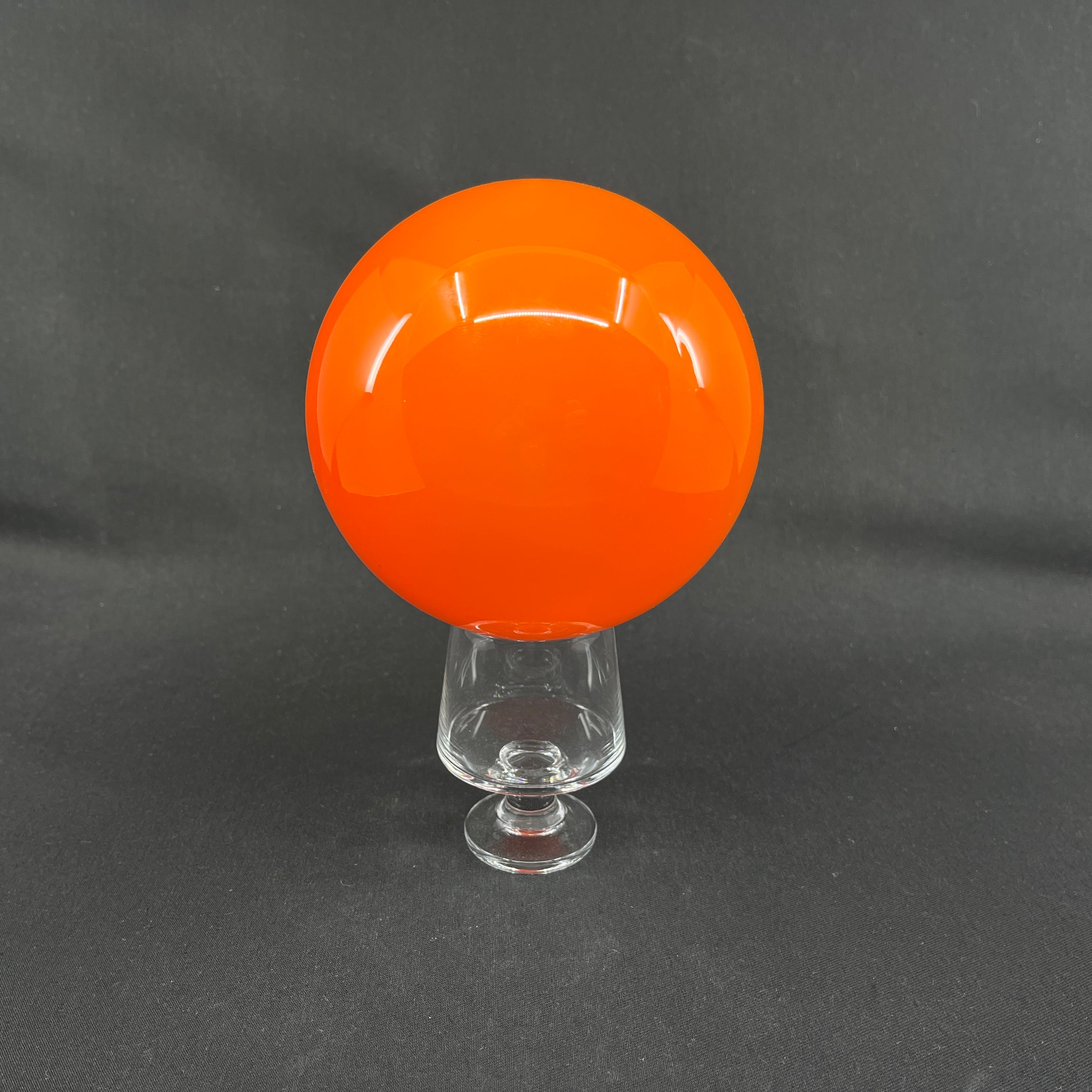 Stor rød dekorationskugle, 12,5 cm.